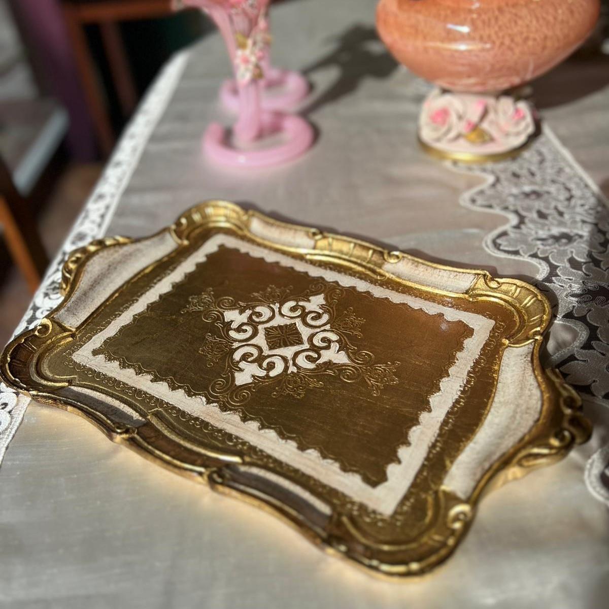 Pescarissi Art Deco Gold Gül Ağacı İthal Köşeli Tepsi 4-5 Kişilik