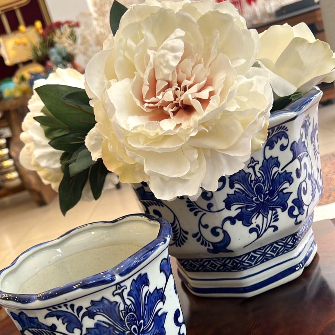 Blue Blanc Desenli Vazo Geniş Uçlu