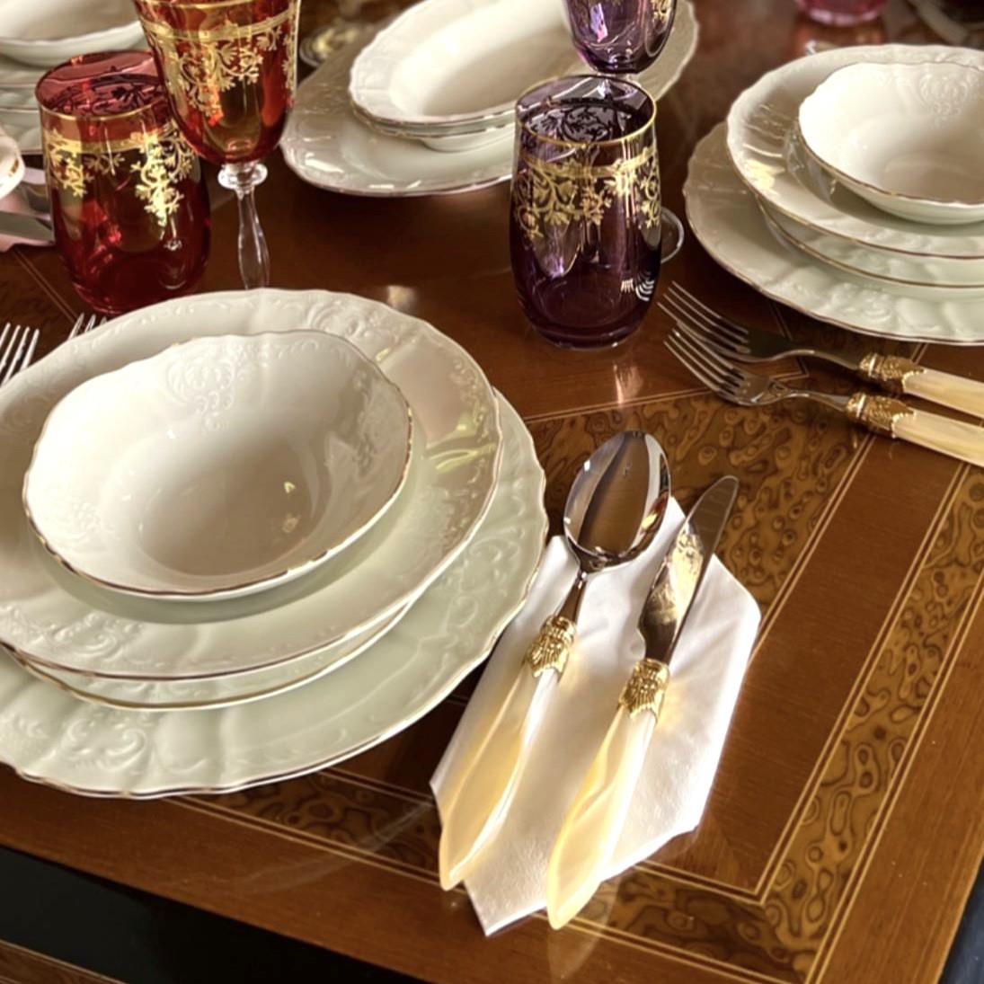 Bernadotte Beyaz Kabartmalı Yemek Takımı