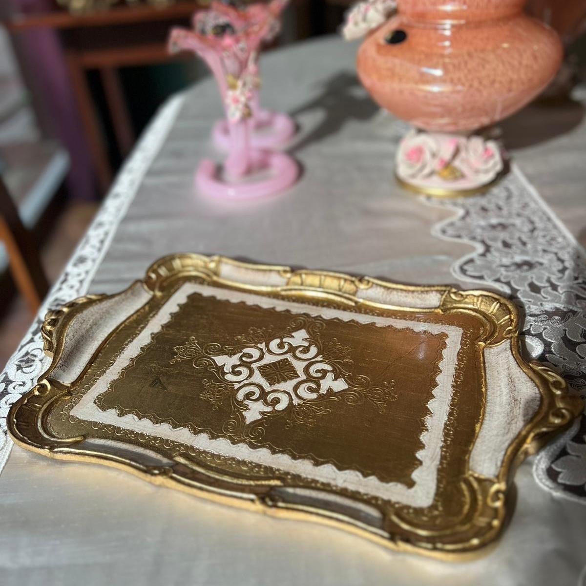 Pescarissi Art Deco Gold Gül Ağacı İthal Köşeli Tepsi 4-5 Kişilik