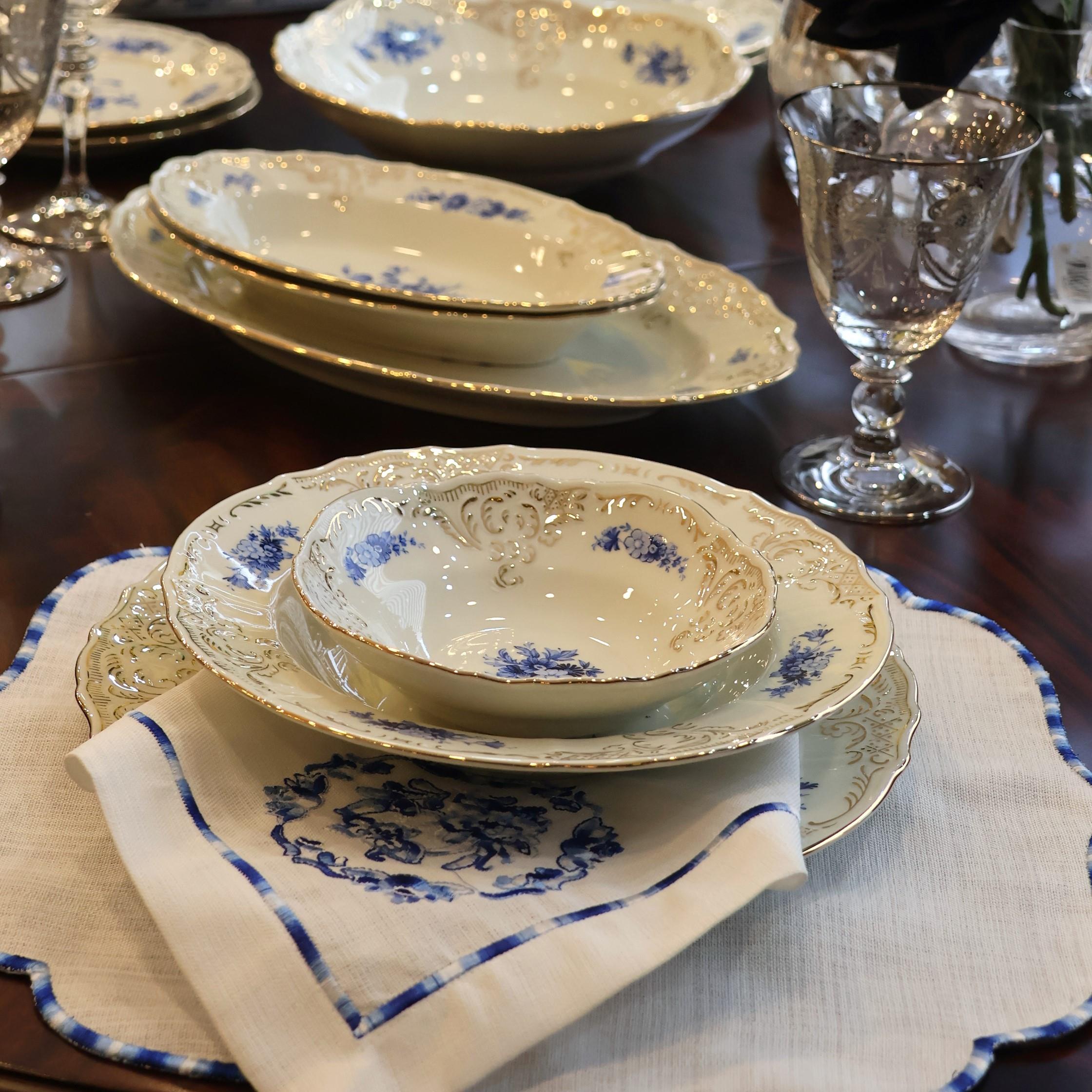 Bernadotte Mavi Çiçek Desenli Yemek Takımı