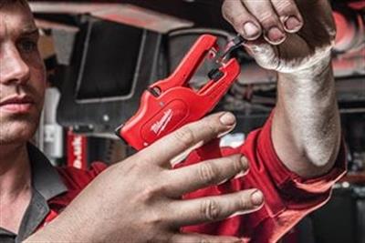 MILWAUKEE Otomatik Kablo Sıyırıcı T4932498268