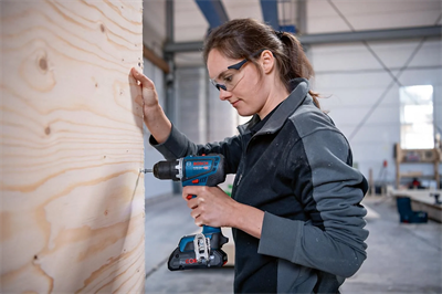 BOSCH GSR 18 V-90 C AKÜLÜ DELME VİDALAMA 2x5.0 ah