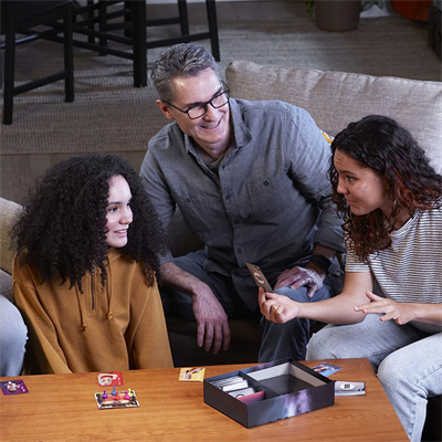 Hasbro F5699 Cluedo Nescape