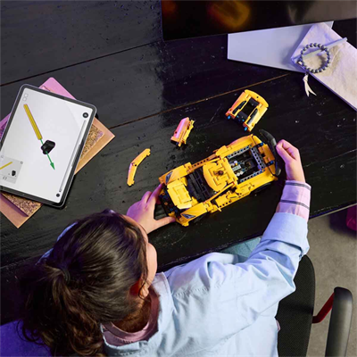 LEGO Technic Chevrolet Corvette Stingray 42205