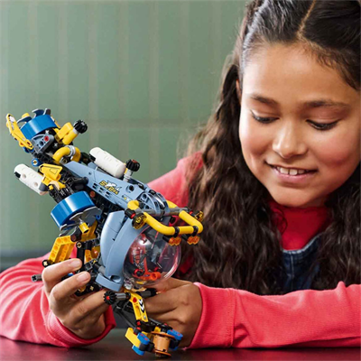 Lego Technic Technic Derin Deniz Araştırma Denizaltısı 42201