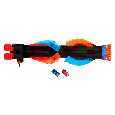 Mattel Cars Karanlık Parla Yarıscı Pıstset