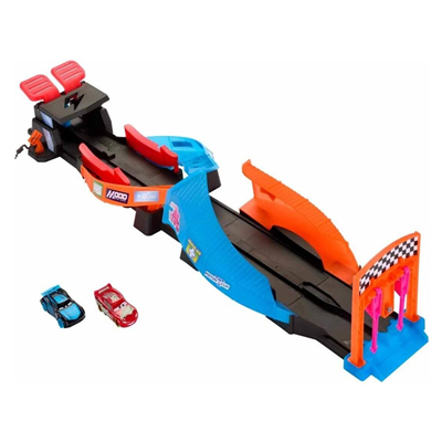 Mattel Cars Karanlık Parla Yarıscı Pıstset