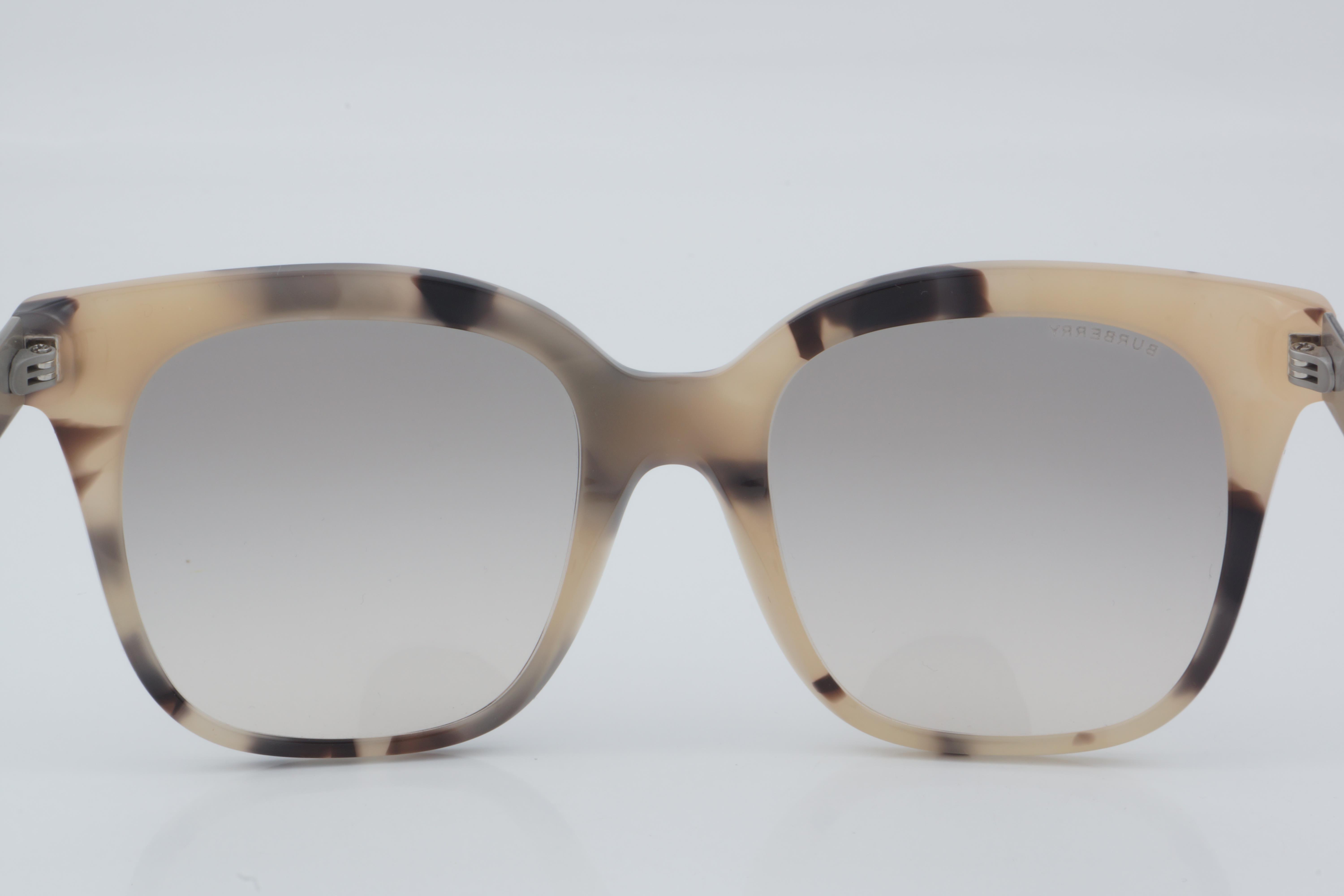 Burberry BE 4328 3501/2C 52 - 01 Güneş Gözlüğü