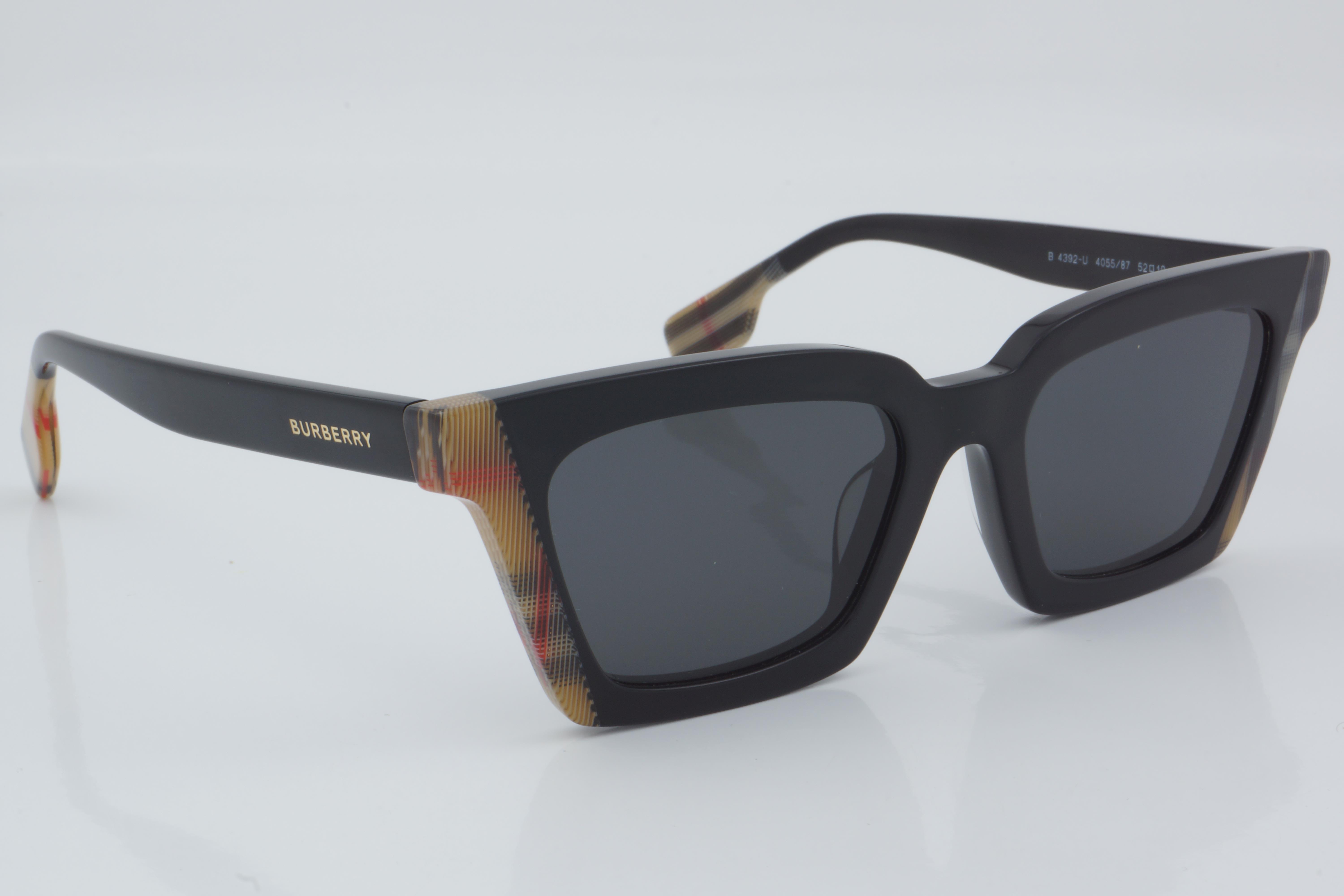 Burberry BE 4392-U 4055/87 52 - 01 Güneş Gözlüğü