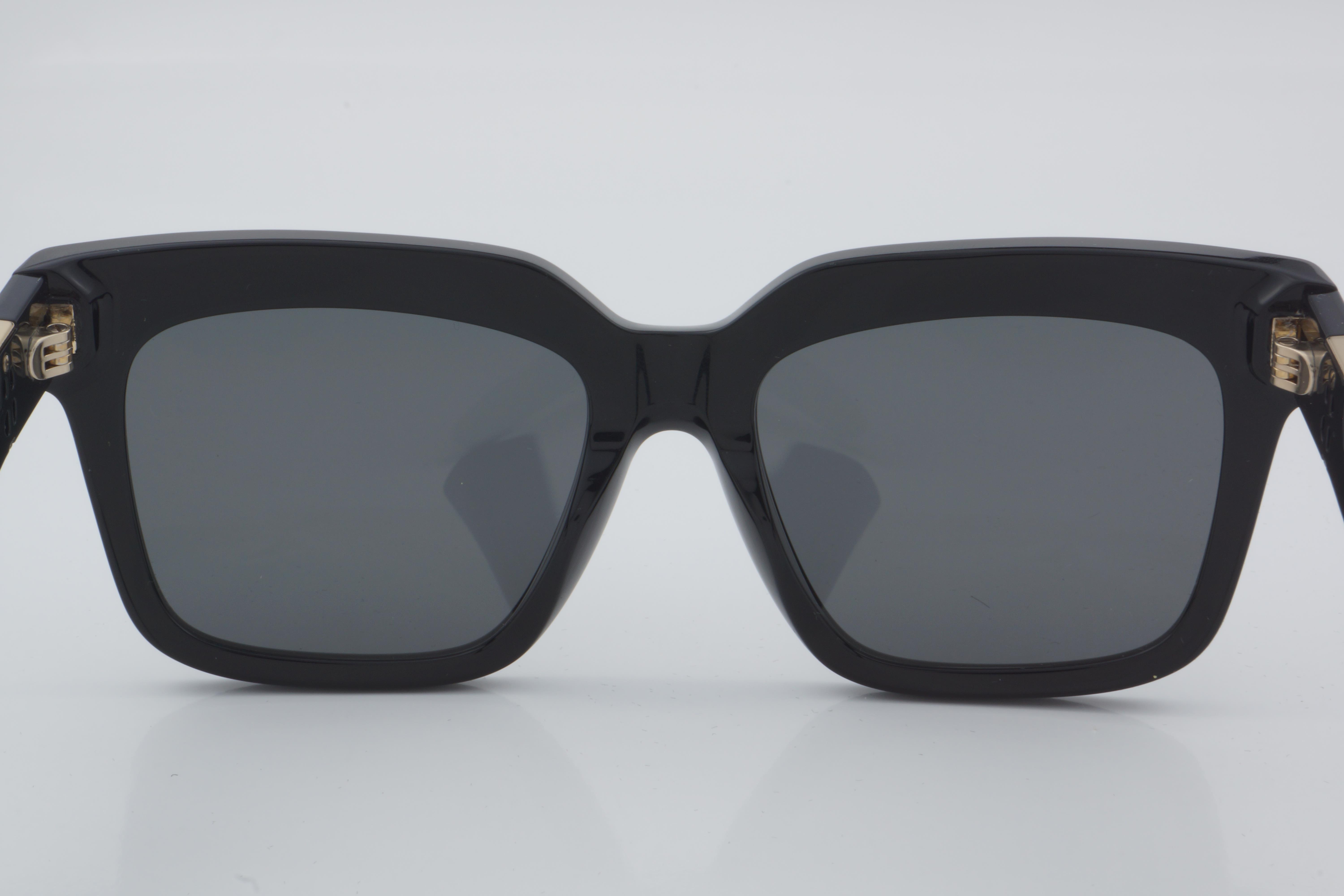 Burberry BE 4419 3001/87 54 - 01 Güneş Gözlüğü