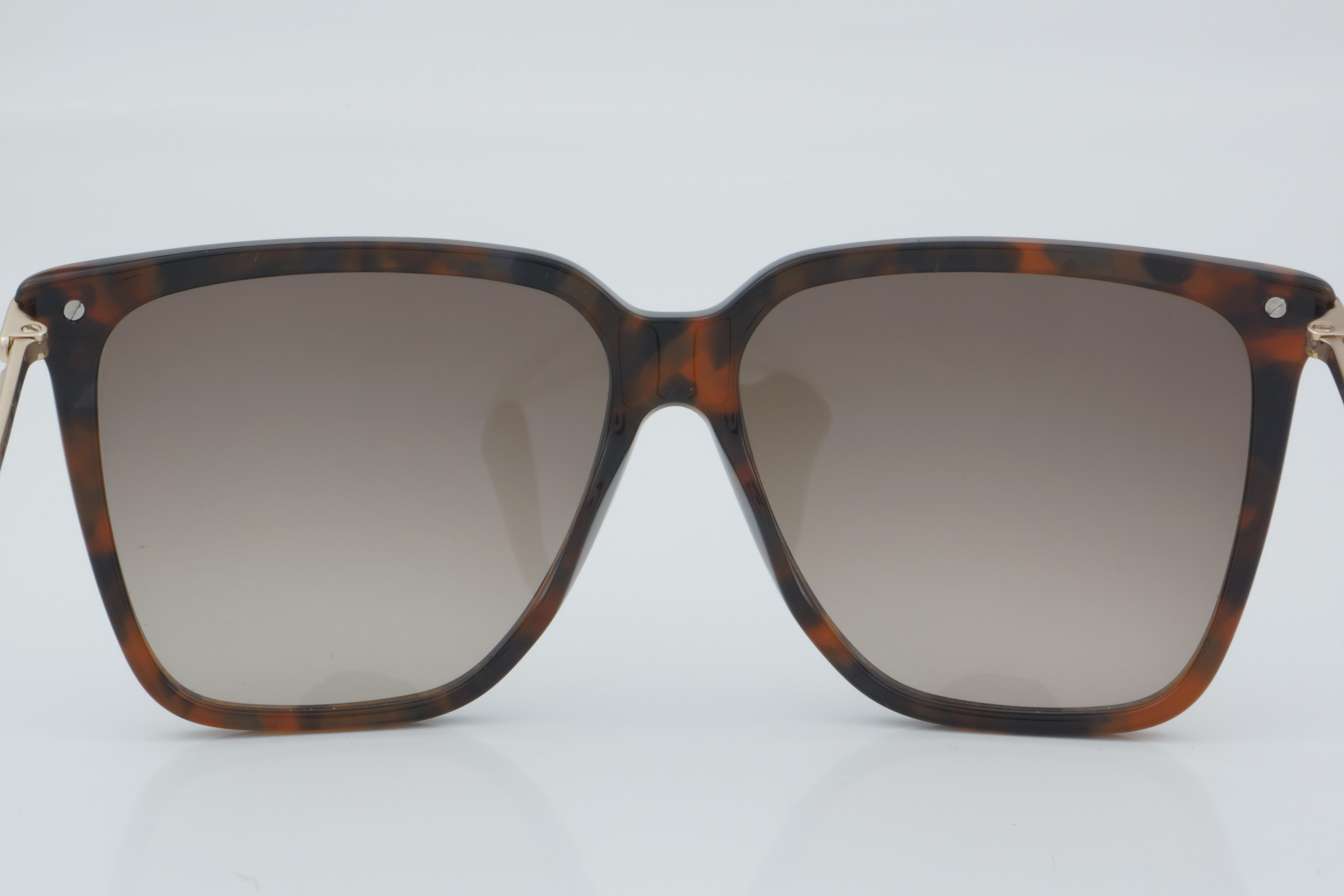 Calvin Klein CK 22531S 220 57 - 01 Güneş Gözlüğü