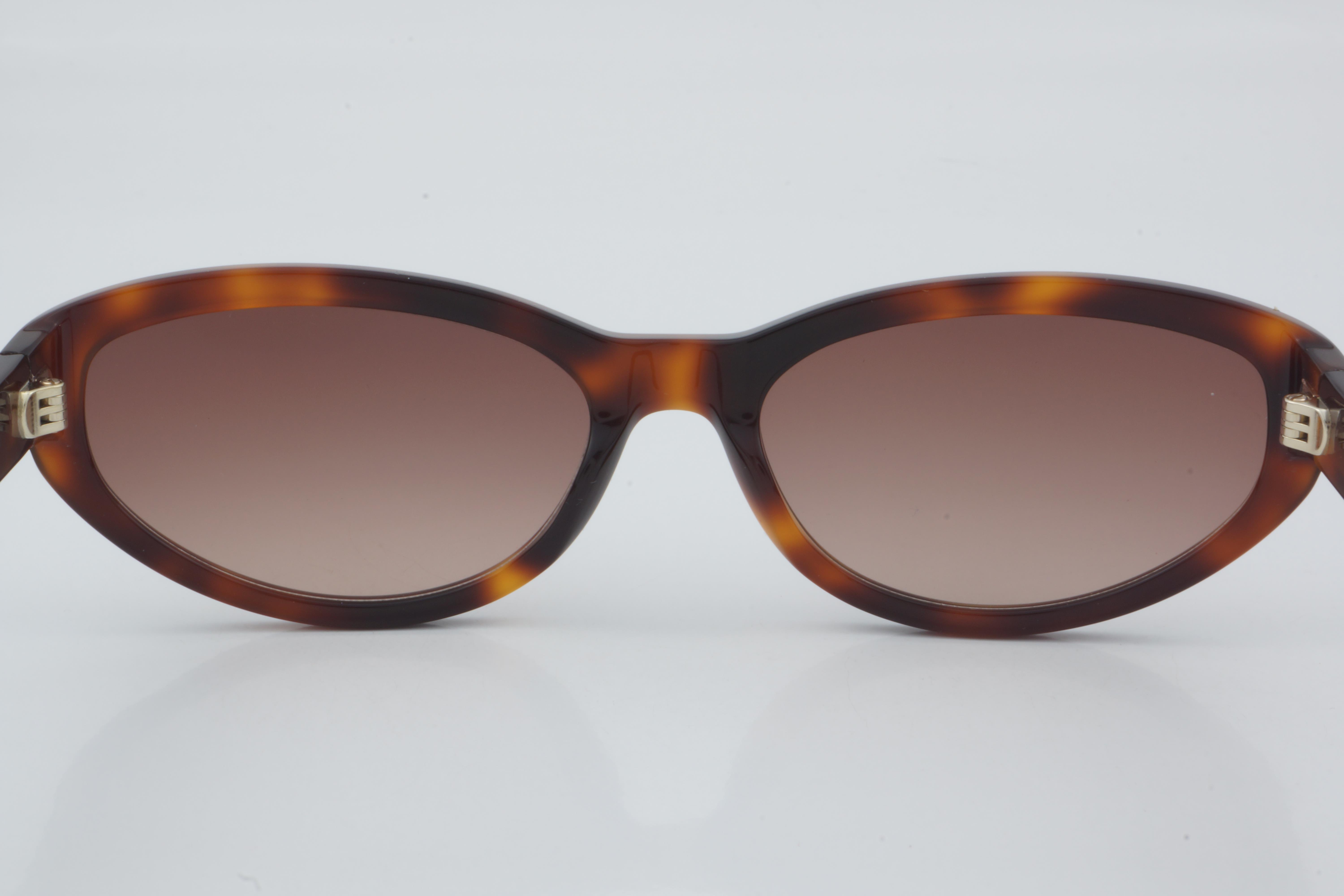Calvin Klein Jeans CKJ25618S 235 56 - 01 Güneş Gözlüğü