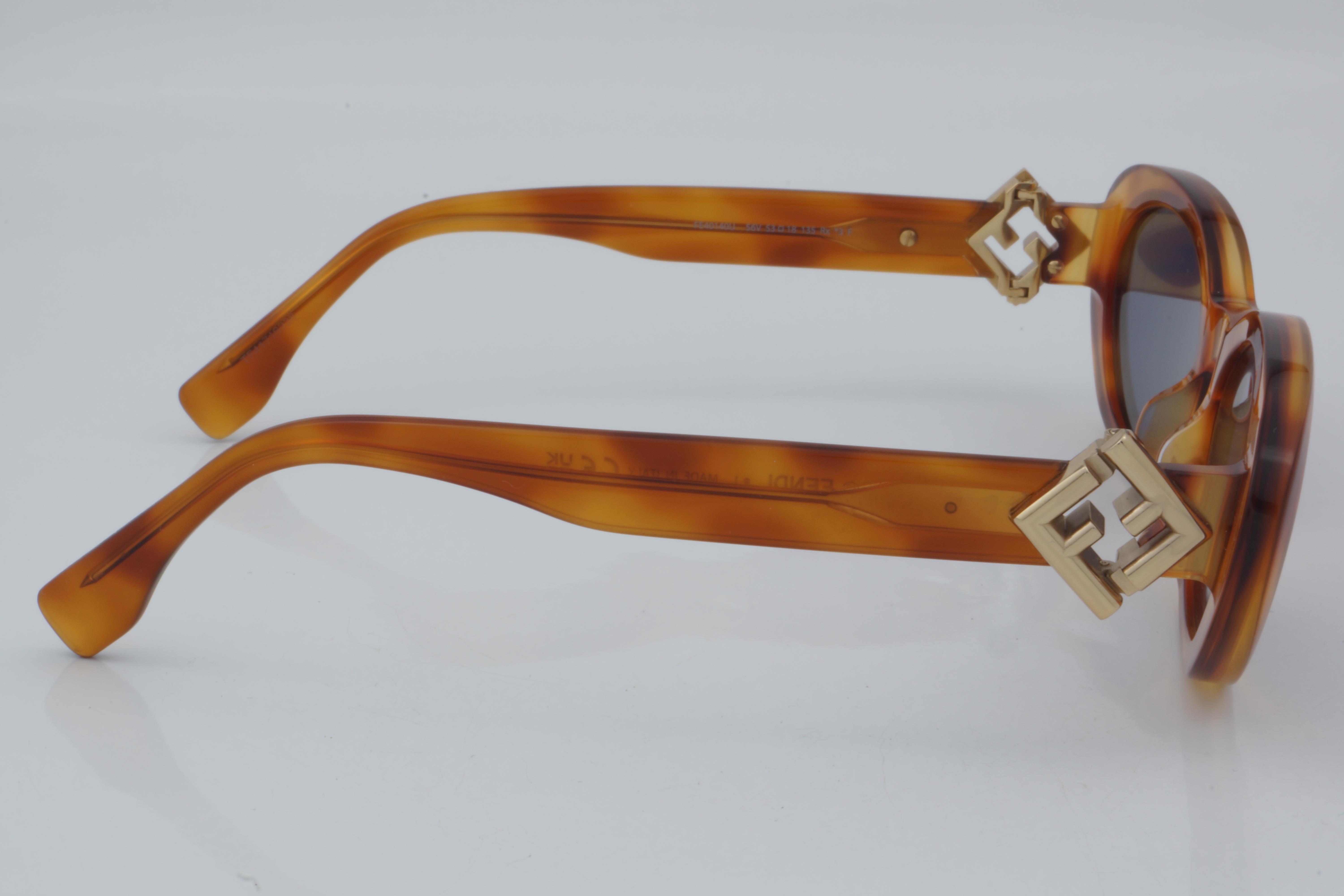 Fendi FE 40140U 56V 53 - 01 Güneş Gözlüğü