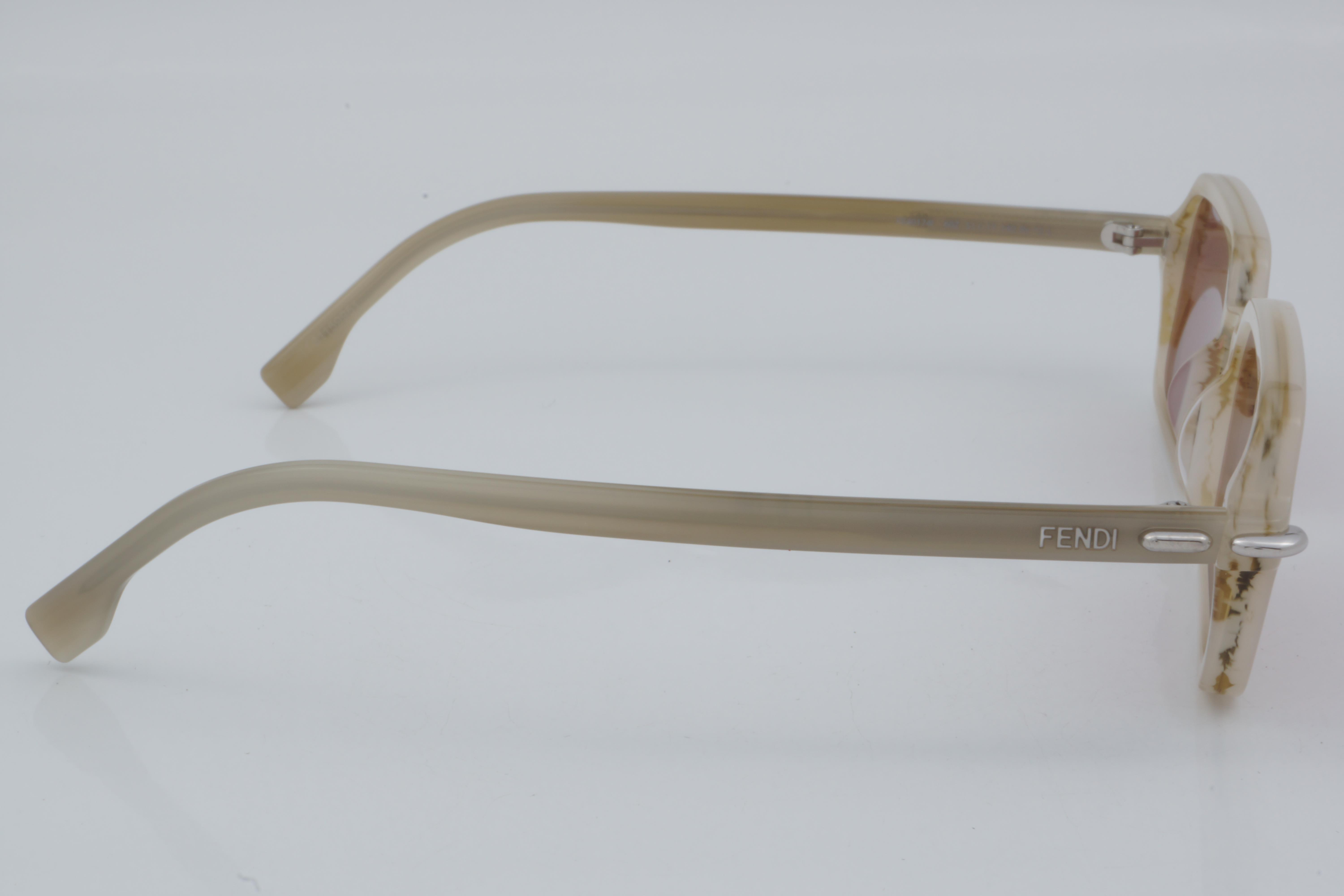 Fendi FE 40174I 60Z 51 - 01 Güneş Gözlüğü