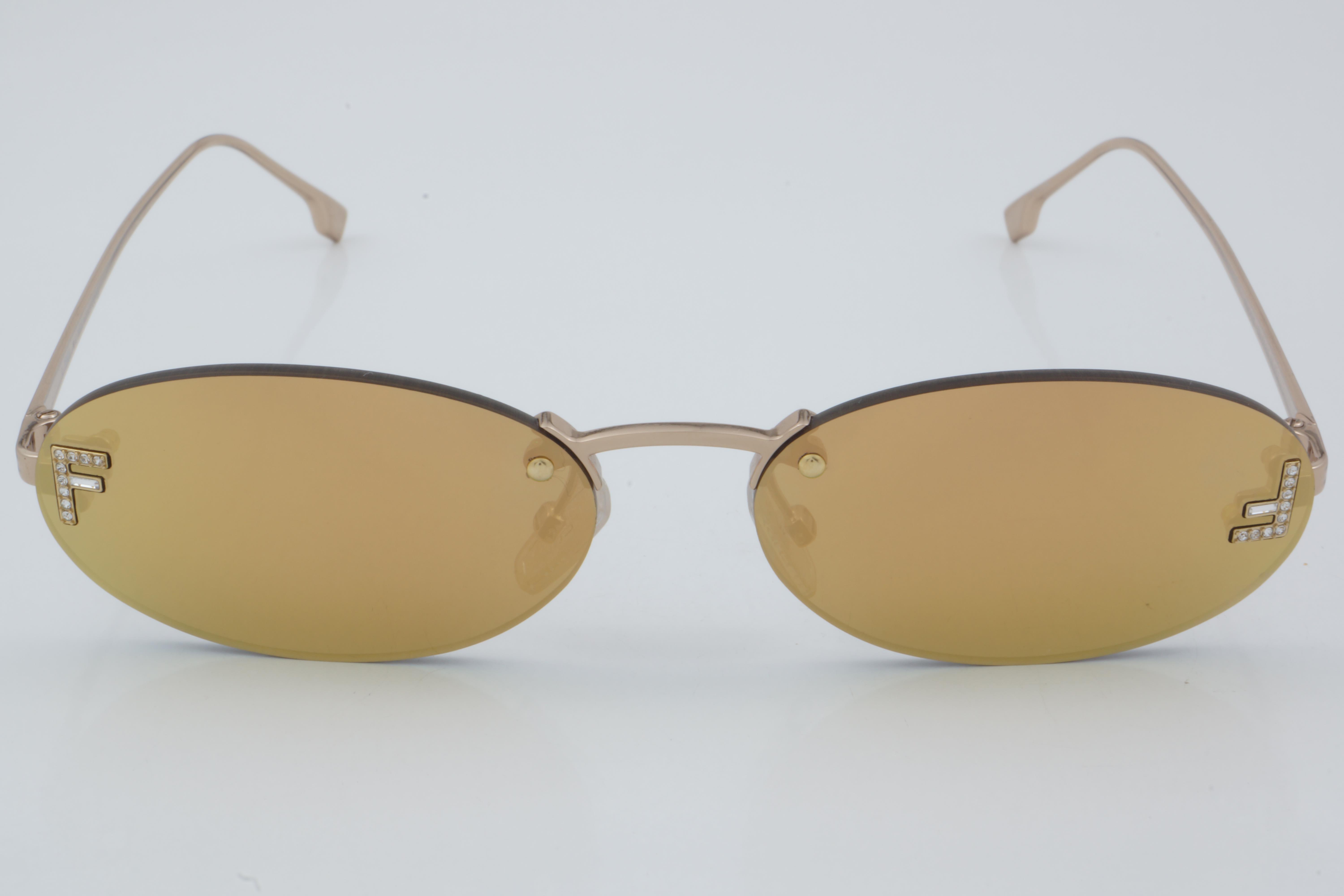 Fendi FE 4075US 30L 54 - 01 Güneş Gözlüğü