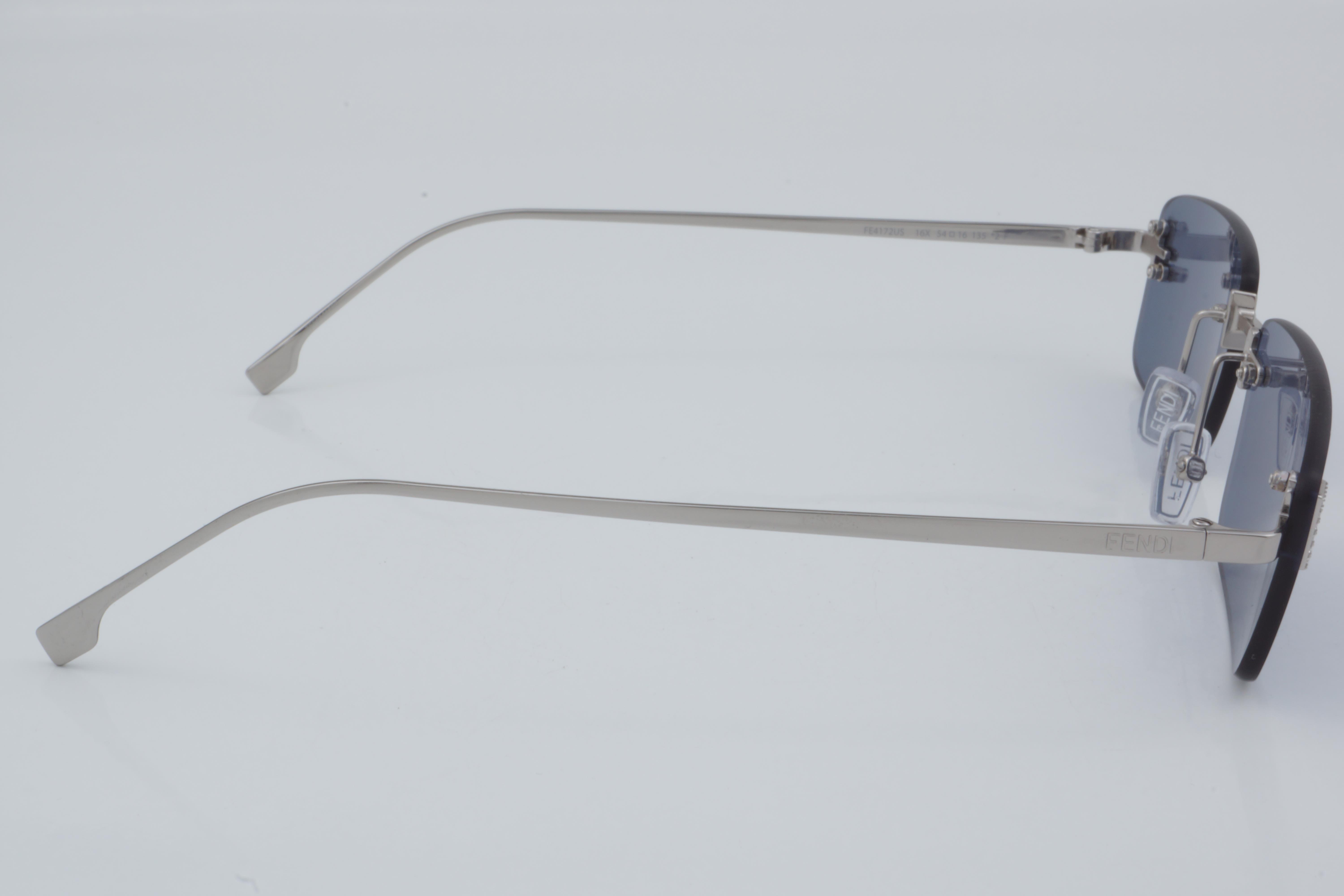 Fendi FE 4172US 16X 54 - 01 Güneş Gözlüğü