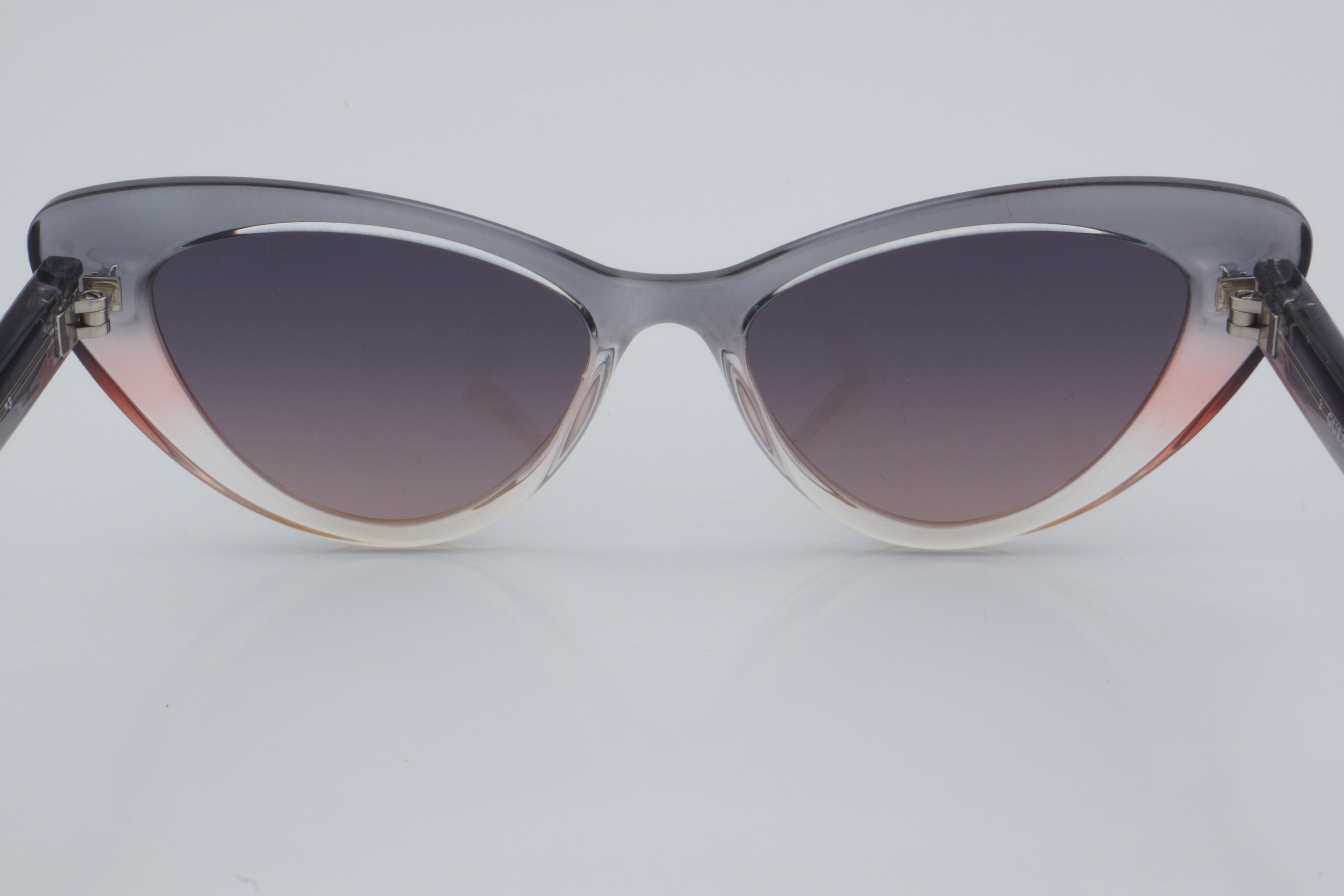Guess GU 9216 20B 49 - 01 Güneş Gözlüğü