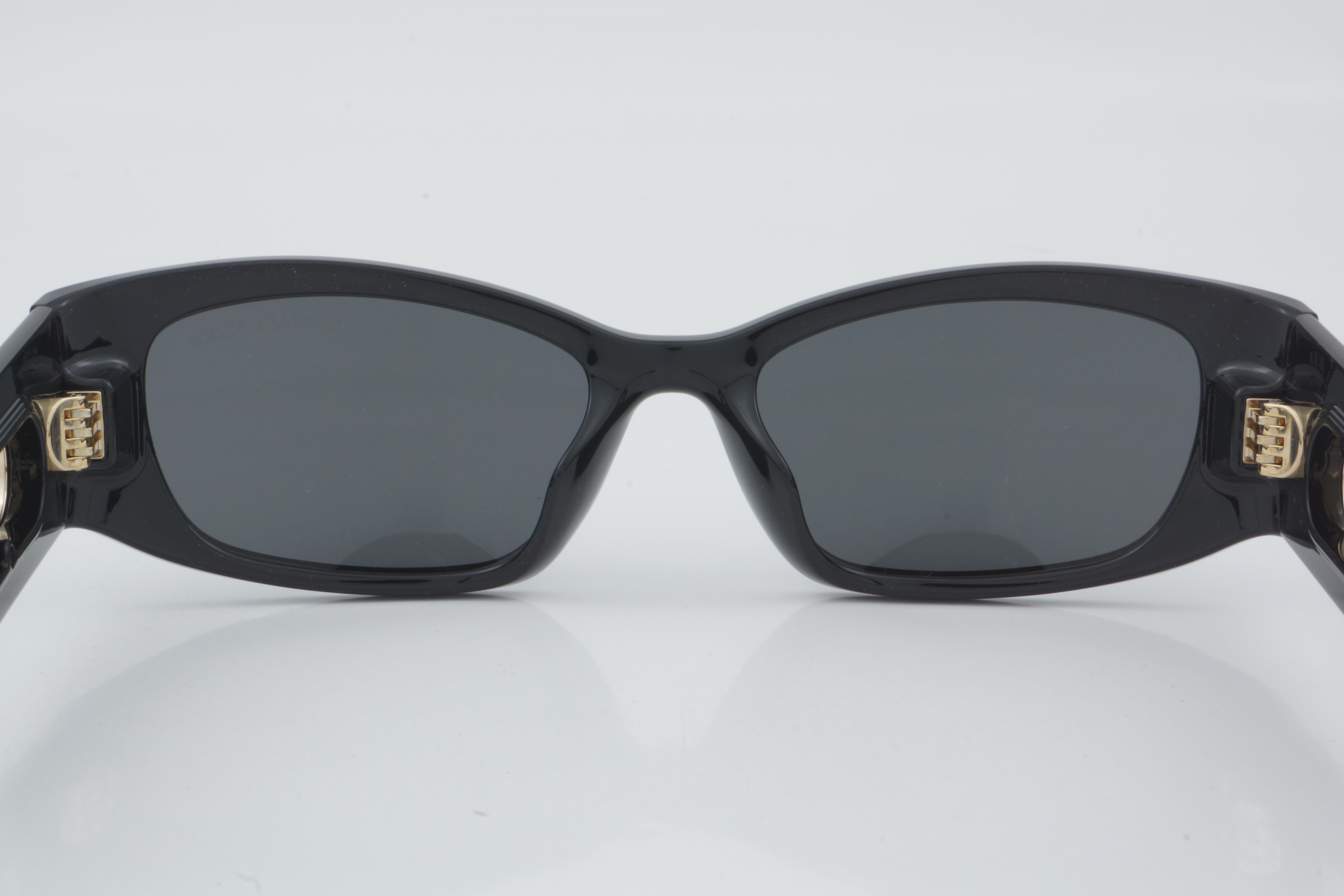 Michael Kors MK 2243U 300587 52 - 01 Güneş Gözlüğü
