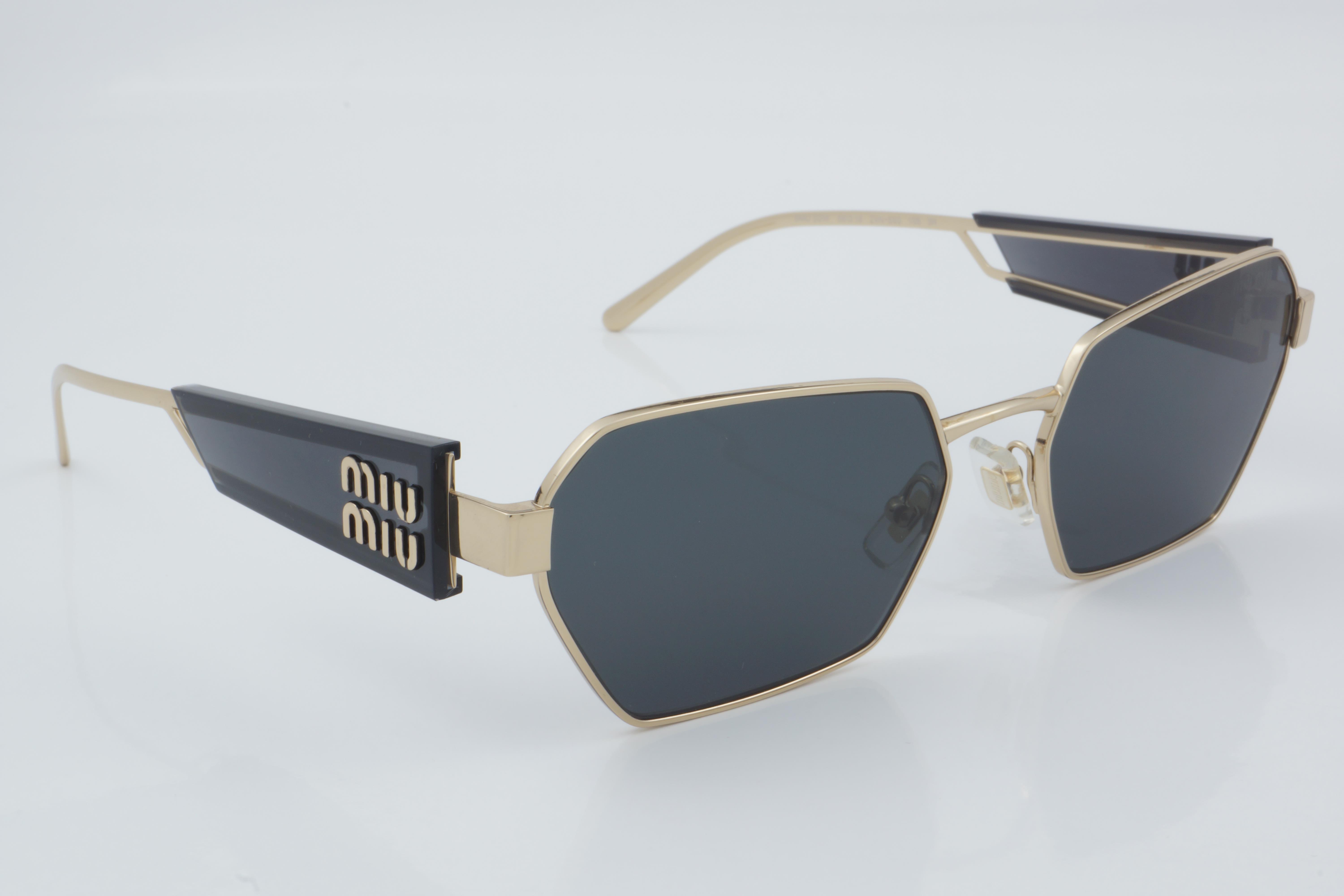Miu Miu SMU 53W ZVN-5S0 58 - 01 Güneş Gözlüğü
