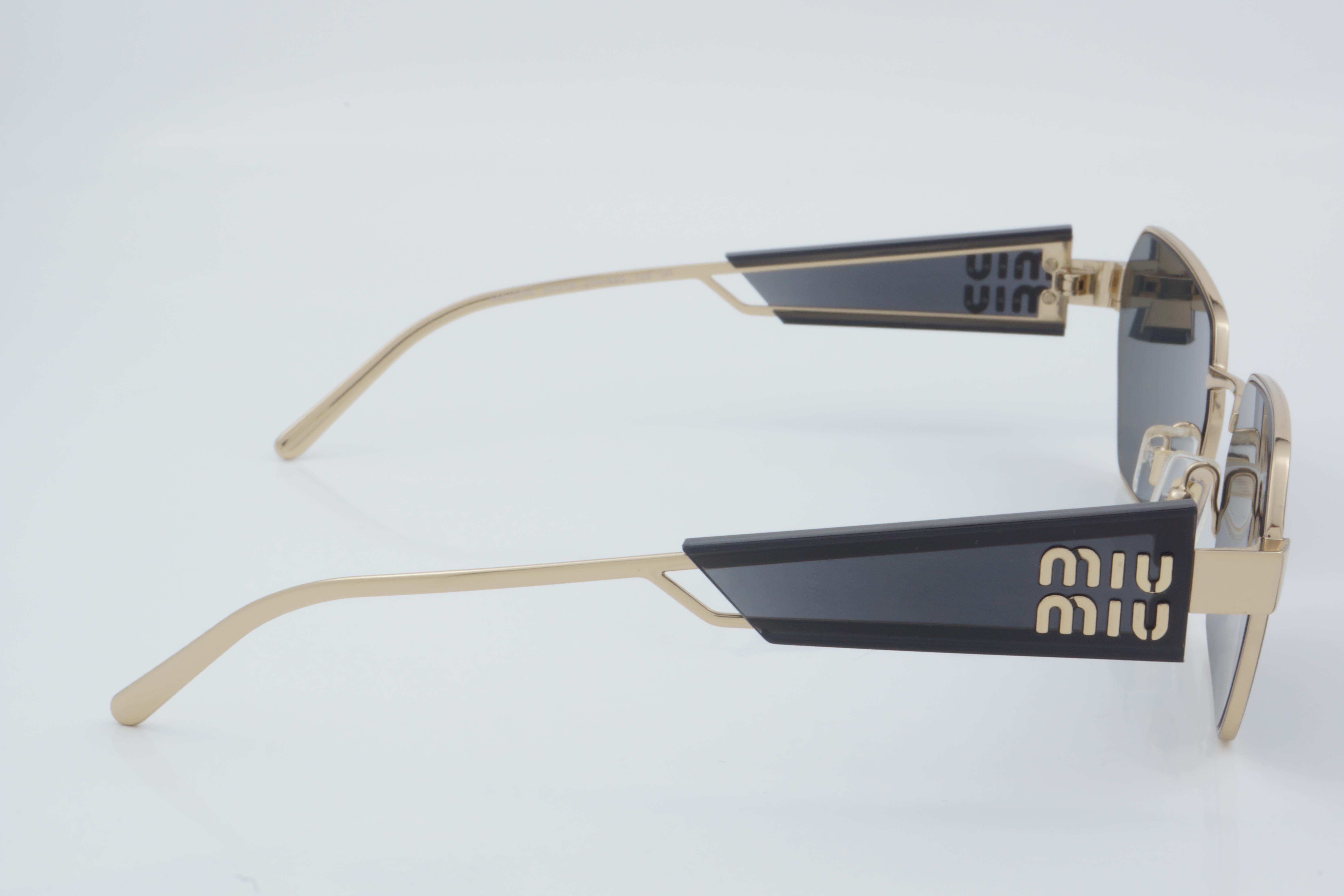 Miu Miu SMU 53W ZVN-5S0 58 - 01 Güneş Gözlüğü