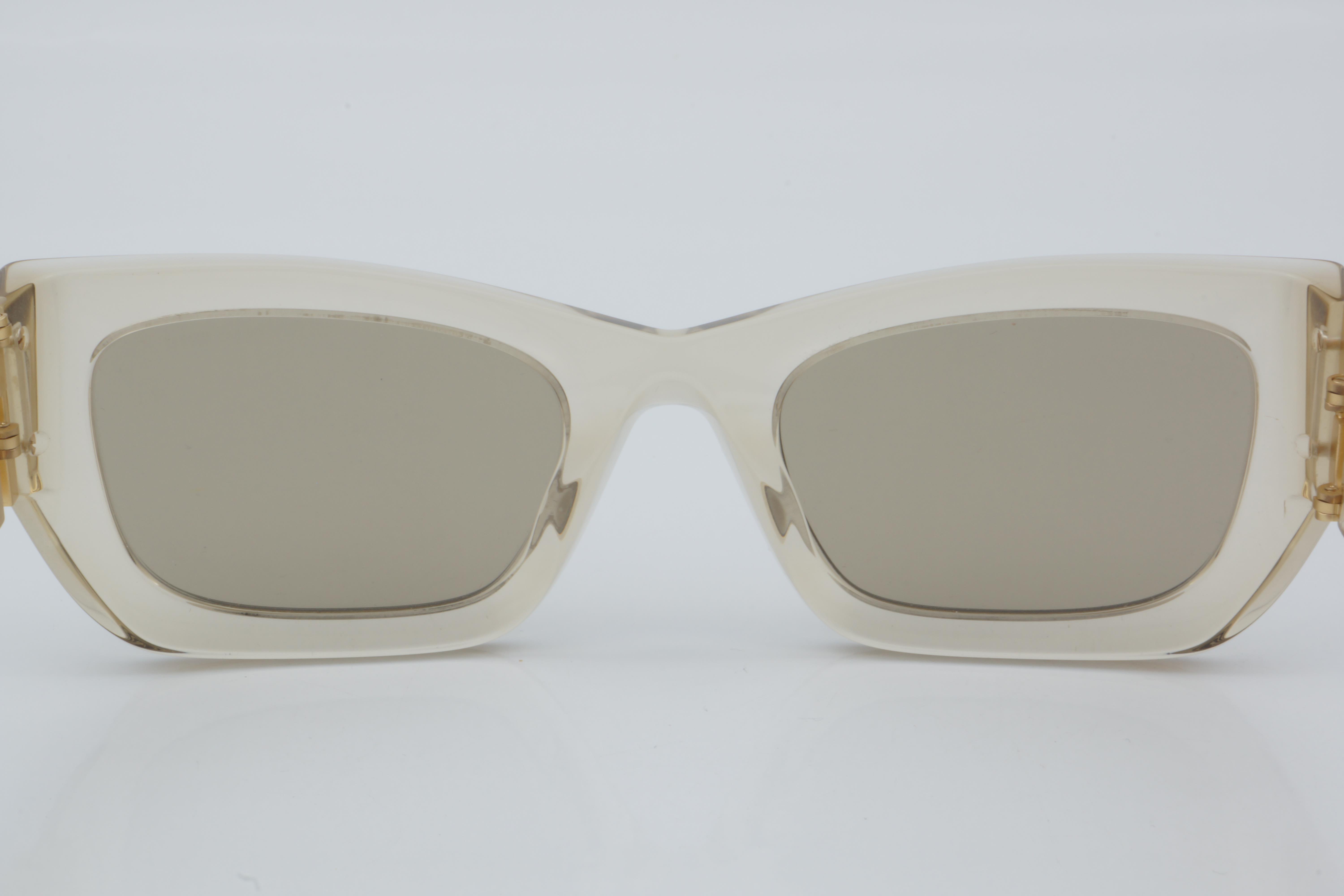 Miu Miu SMU 09W 11T-40F 53 - 01 Güneş Gözlüğü