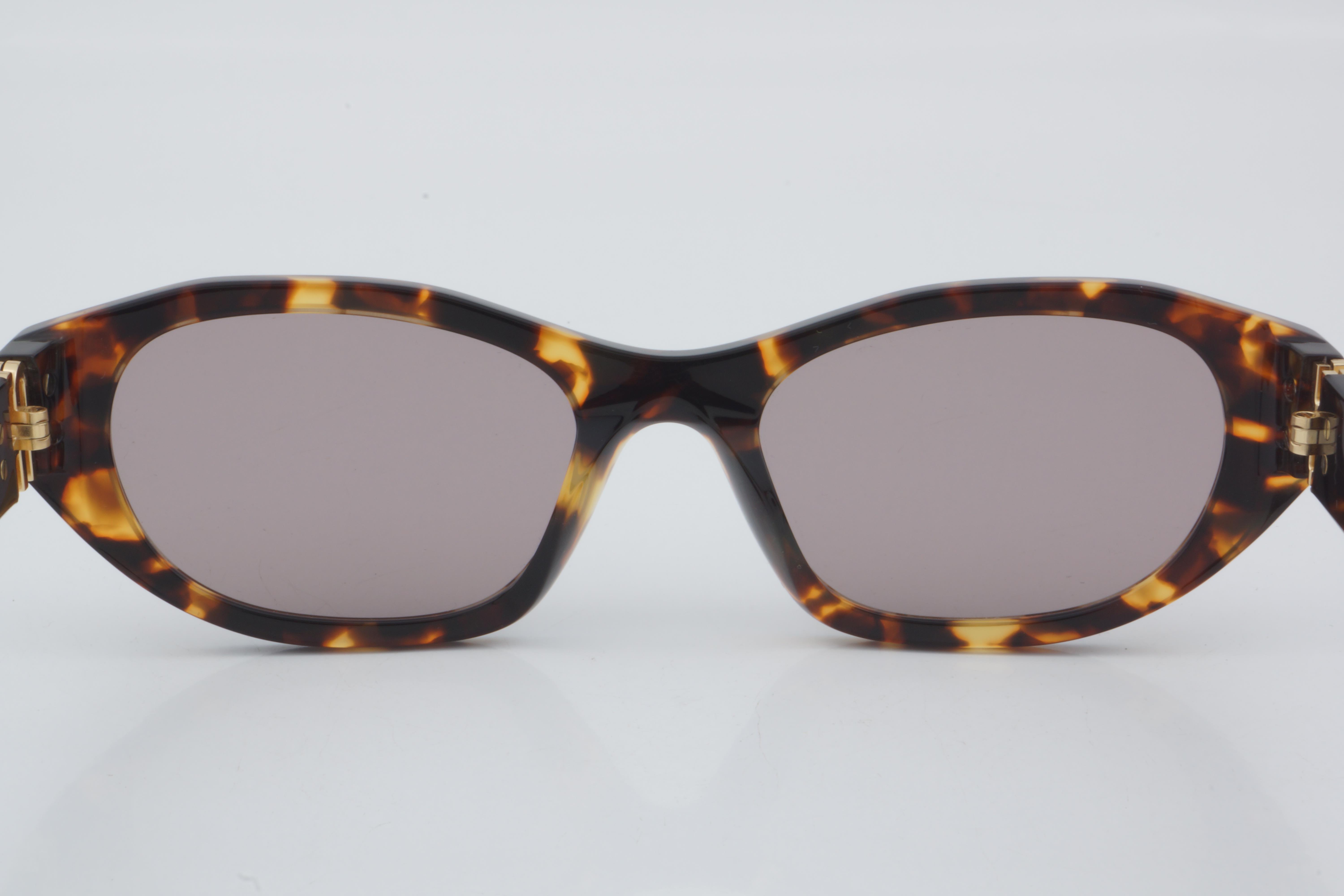 Miu Miu SMU A03 14L-201 53 - 01 Güneş Gözlüğü