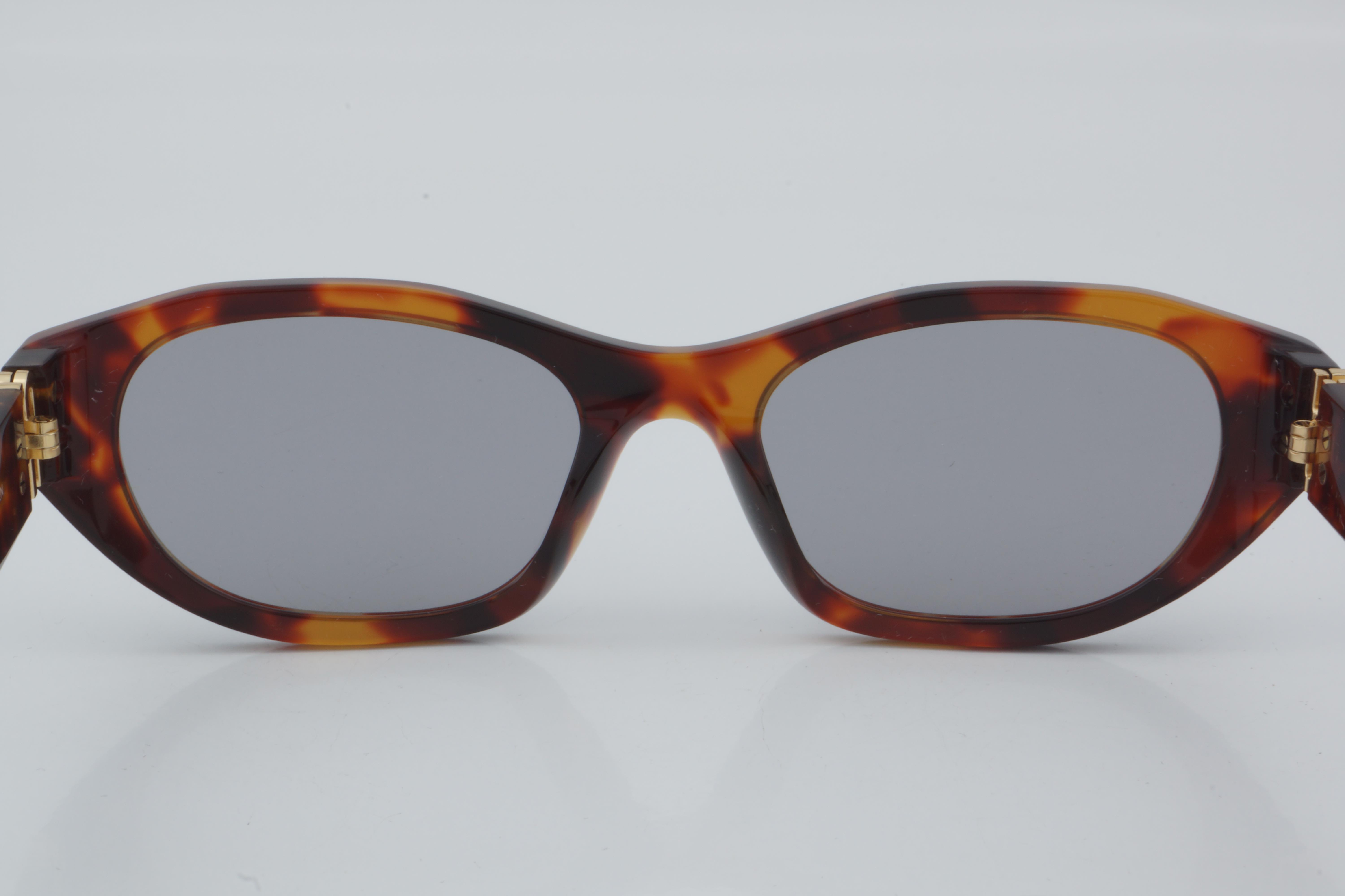 Miu Miu SMU A03 21C-40O 53 - 01 Güneş Gözlüğü