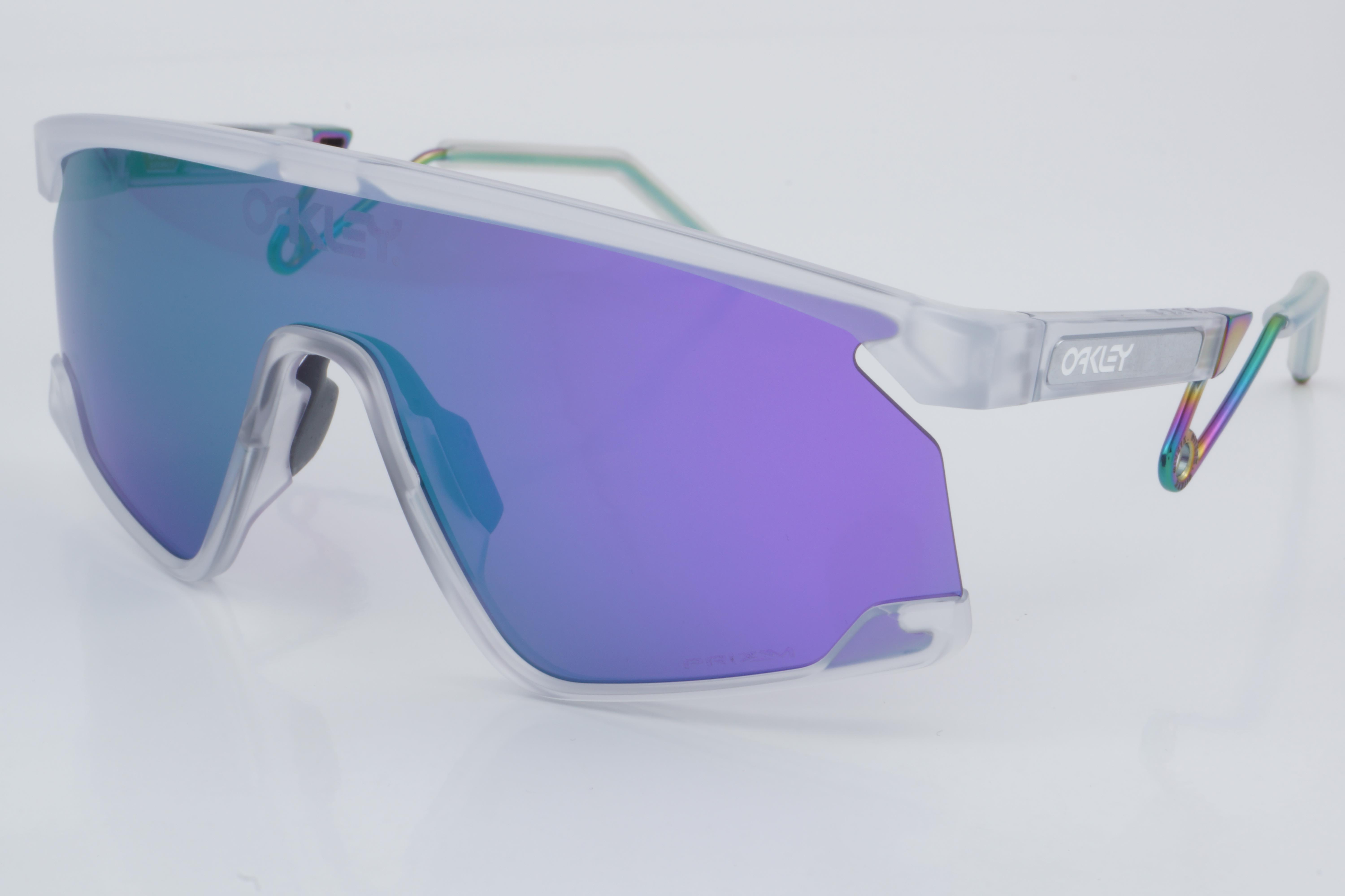 Oakley OO 9237 0239 133 - 01 Güneş Gözlüğü