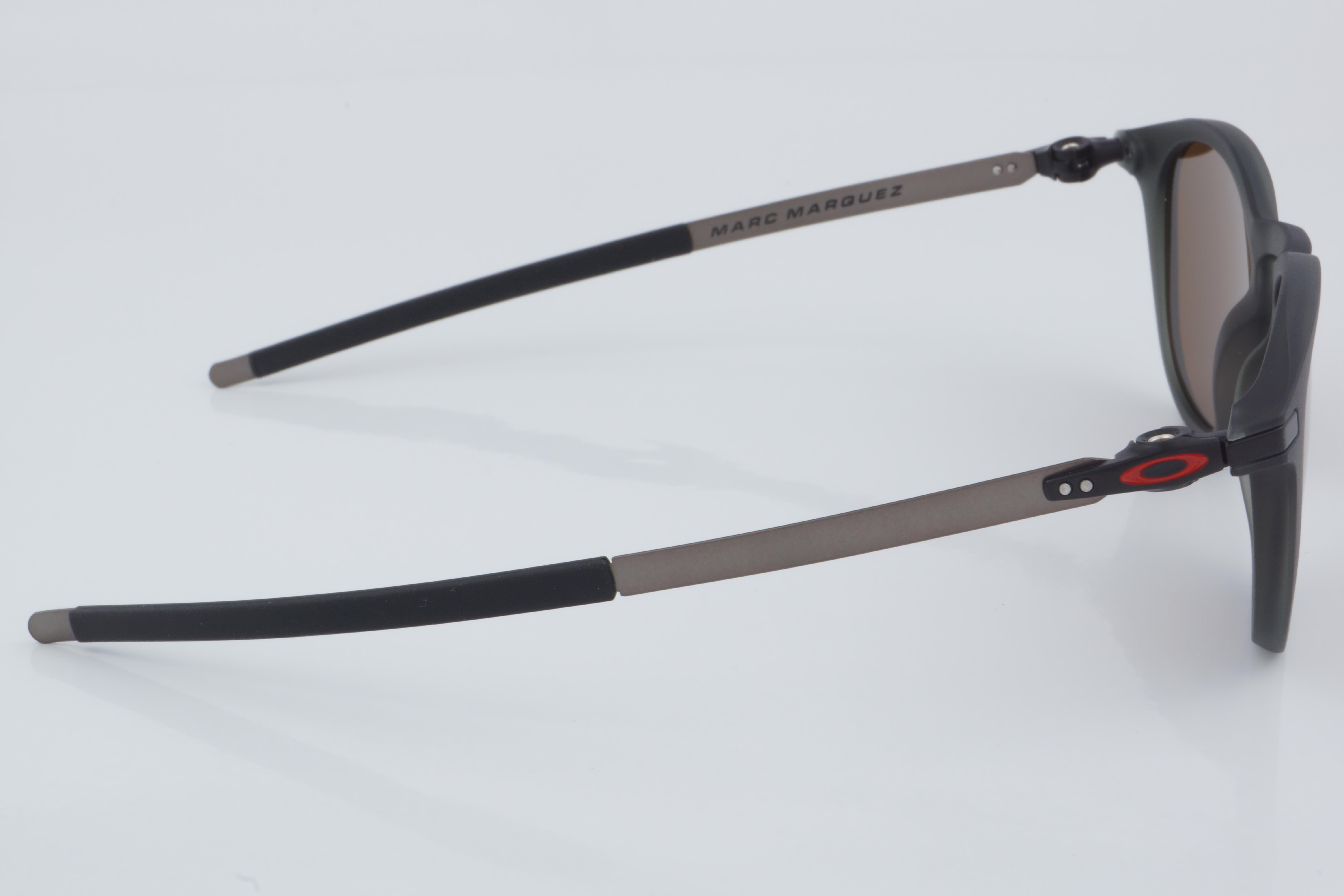 Oakley OO 9439 1850 50 - 01 Güneş Gözlüğü