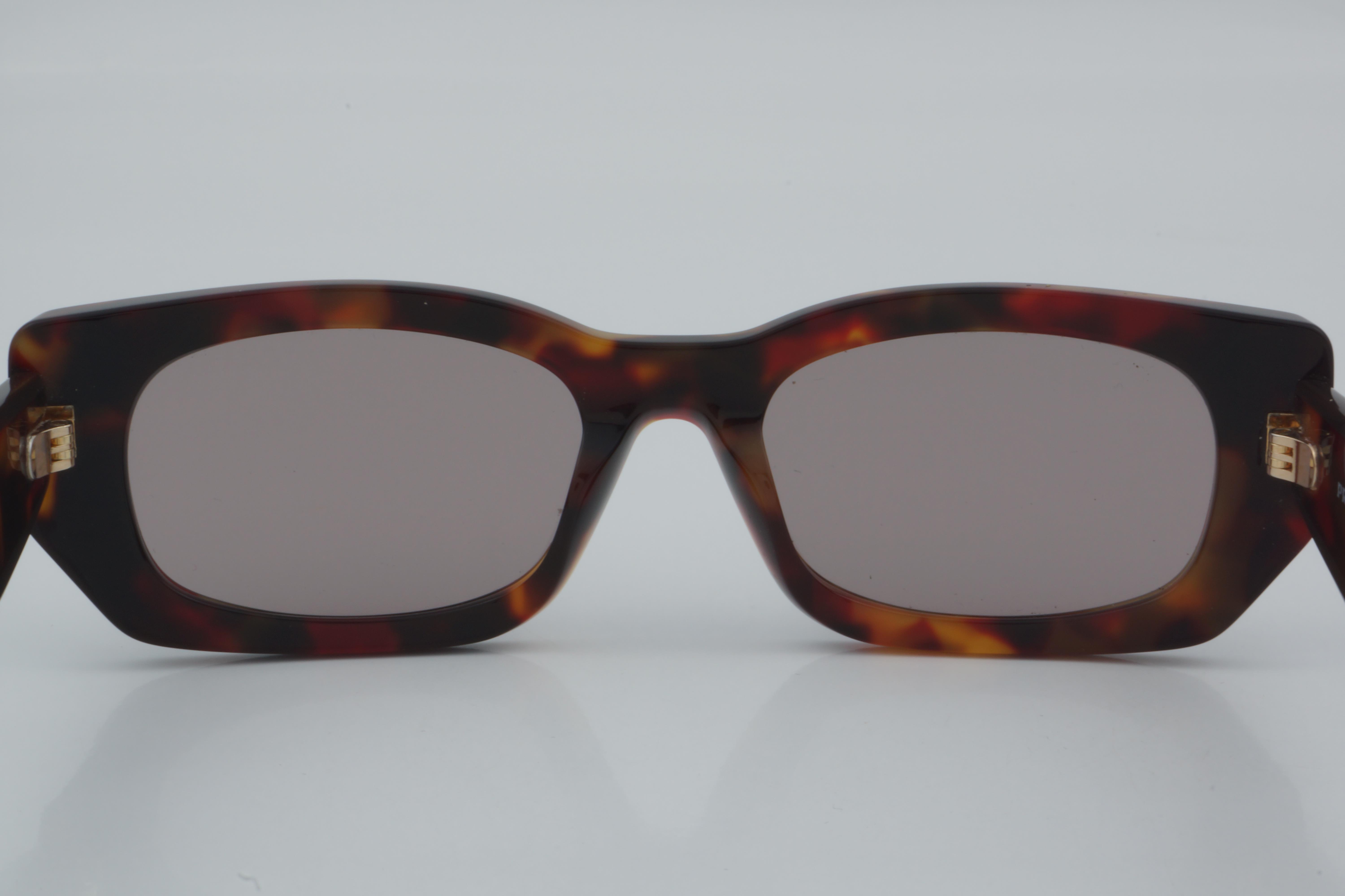 Prada SPR B05 22A-20I 53 - 01 Güneş Gözlüğü