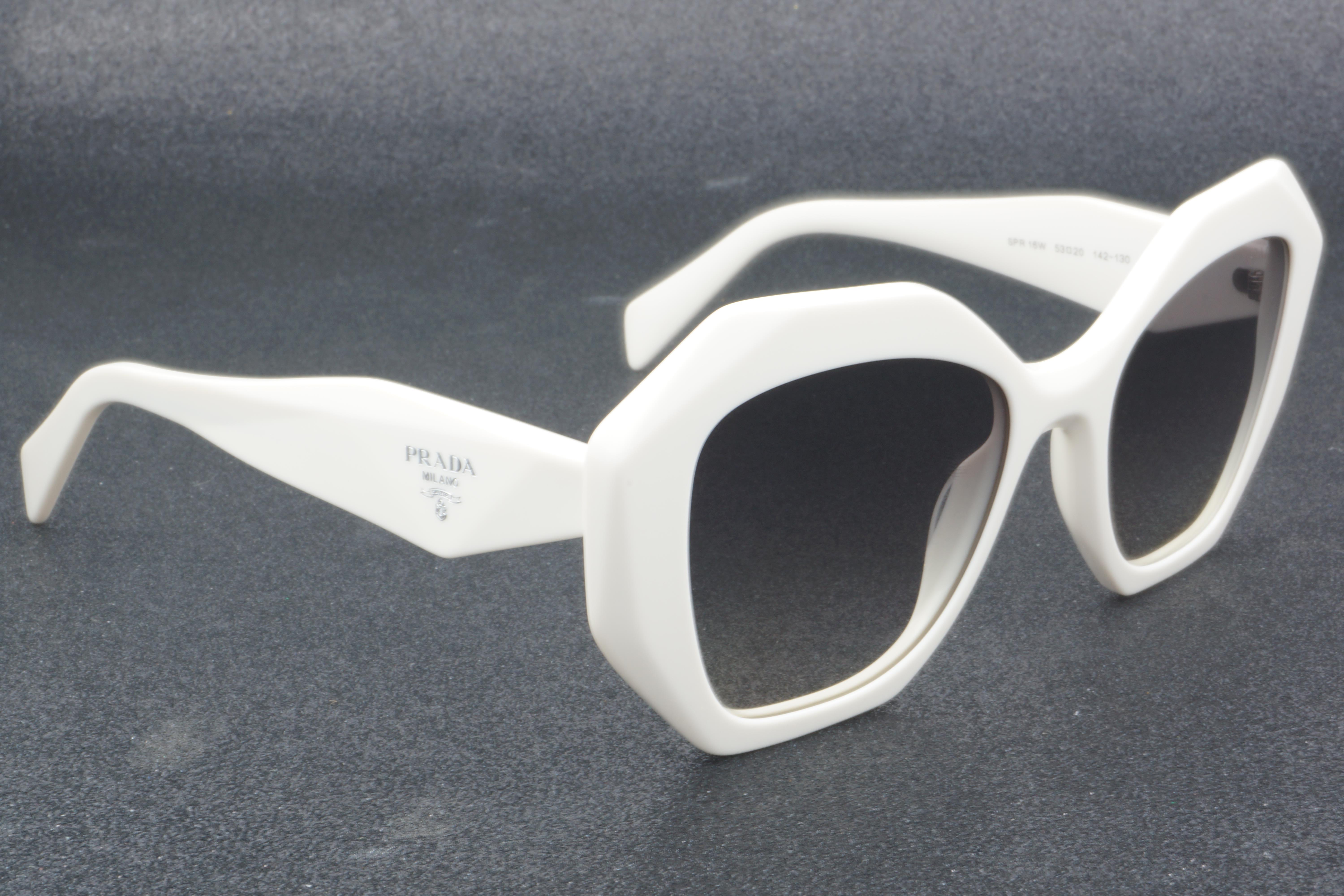 Prada SPR 16W 142-130 53 - 01 Güneş Gözlüğü