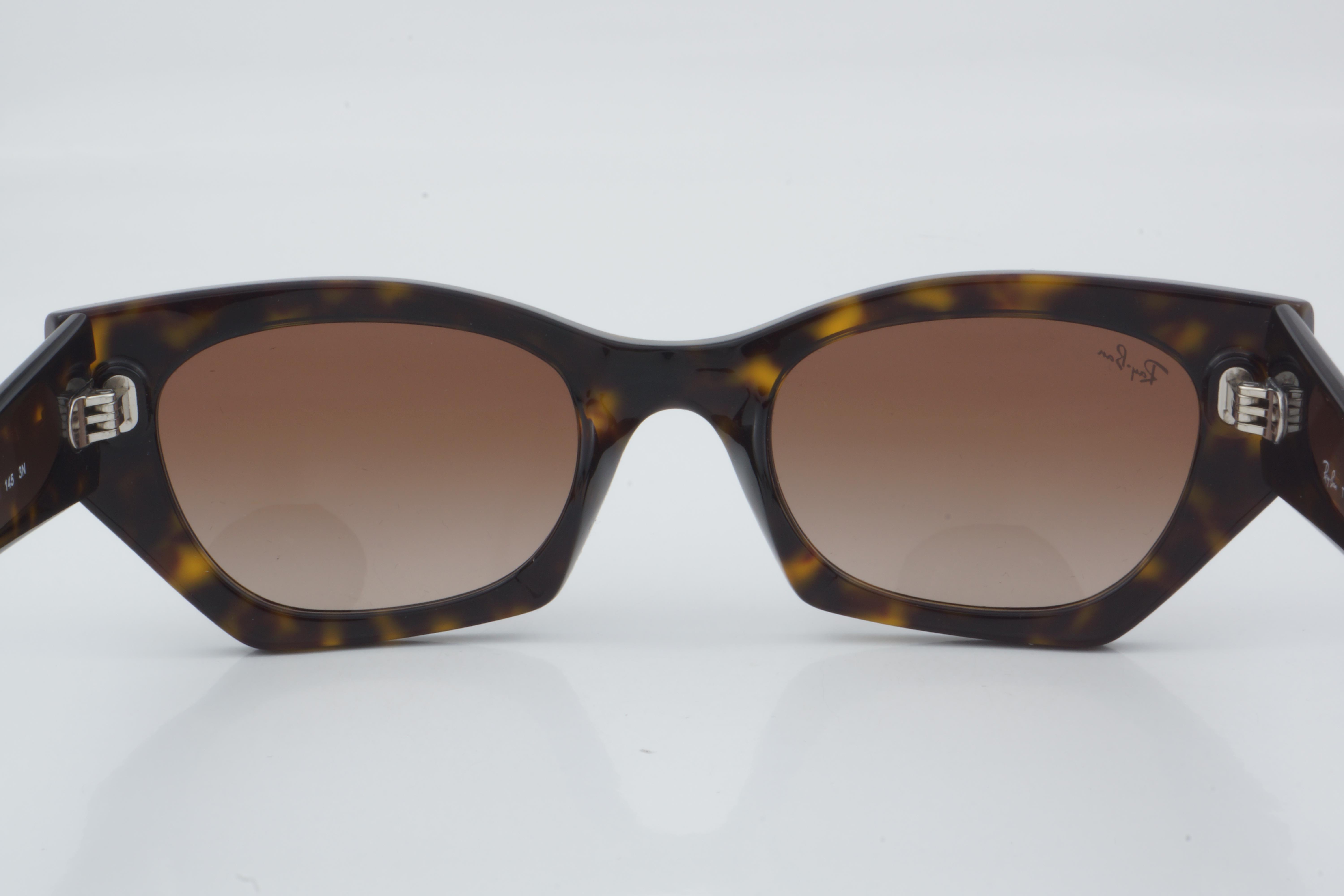 Ray-Ban RB 4430 1359/13 52 - 01 Güneş Gözlüğü