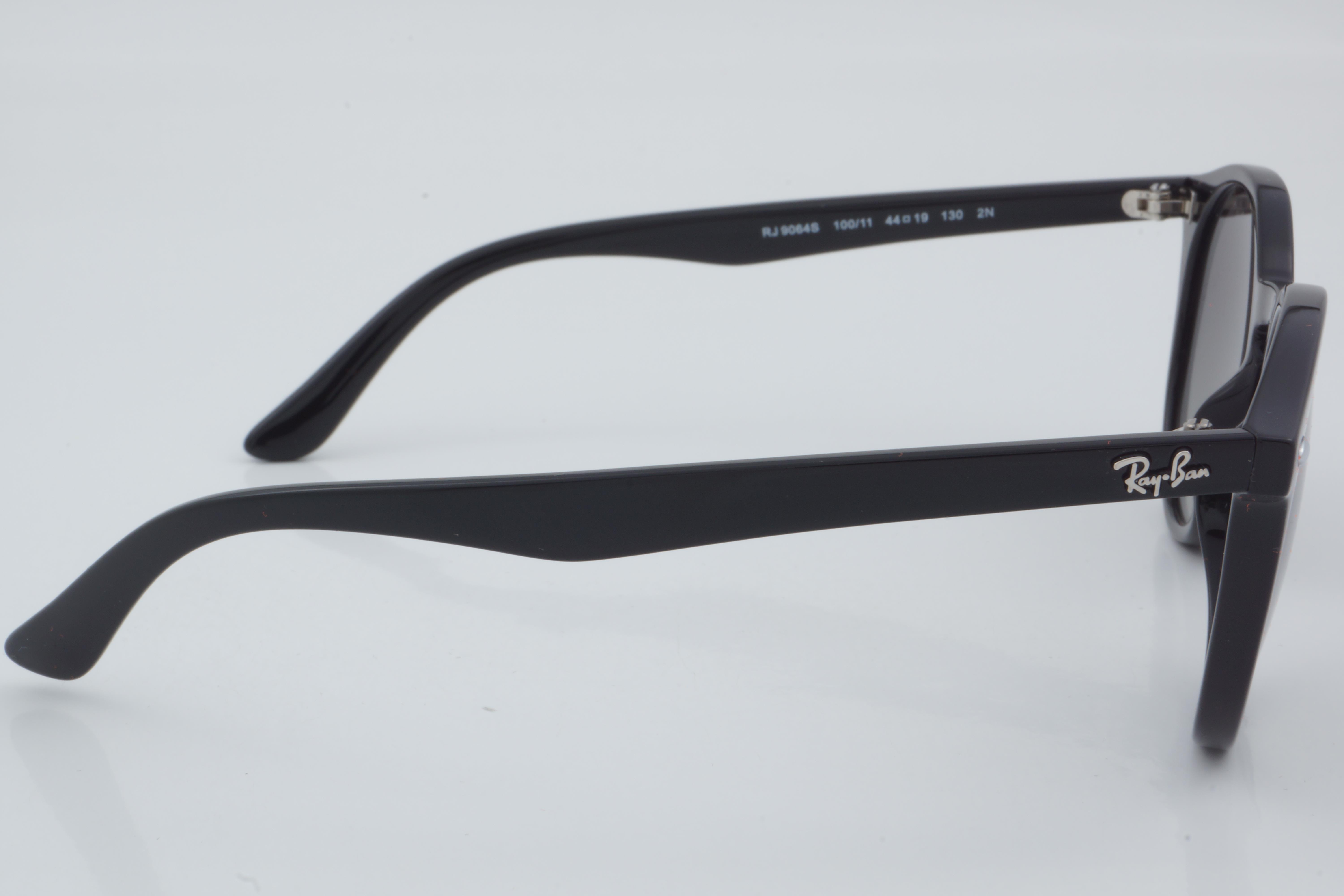Ray-Ban RJ 9064S 100/11 44 - 01 Güneş Gözlüğü