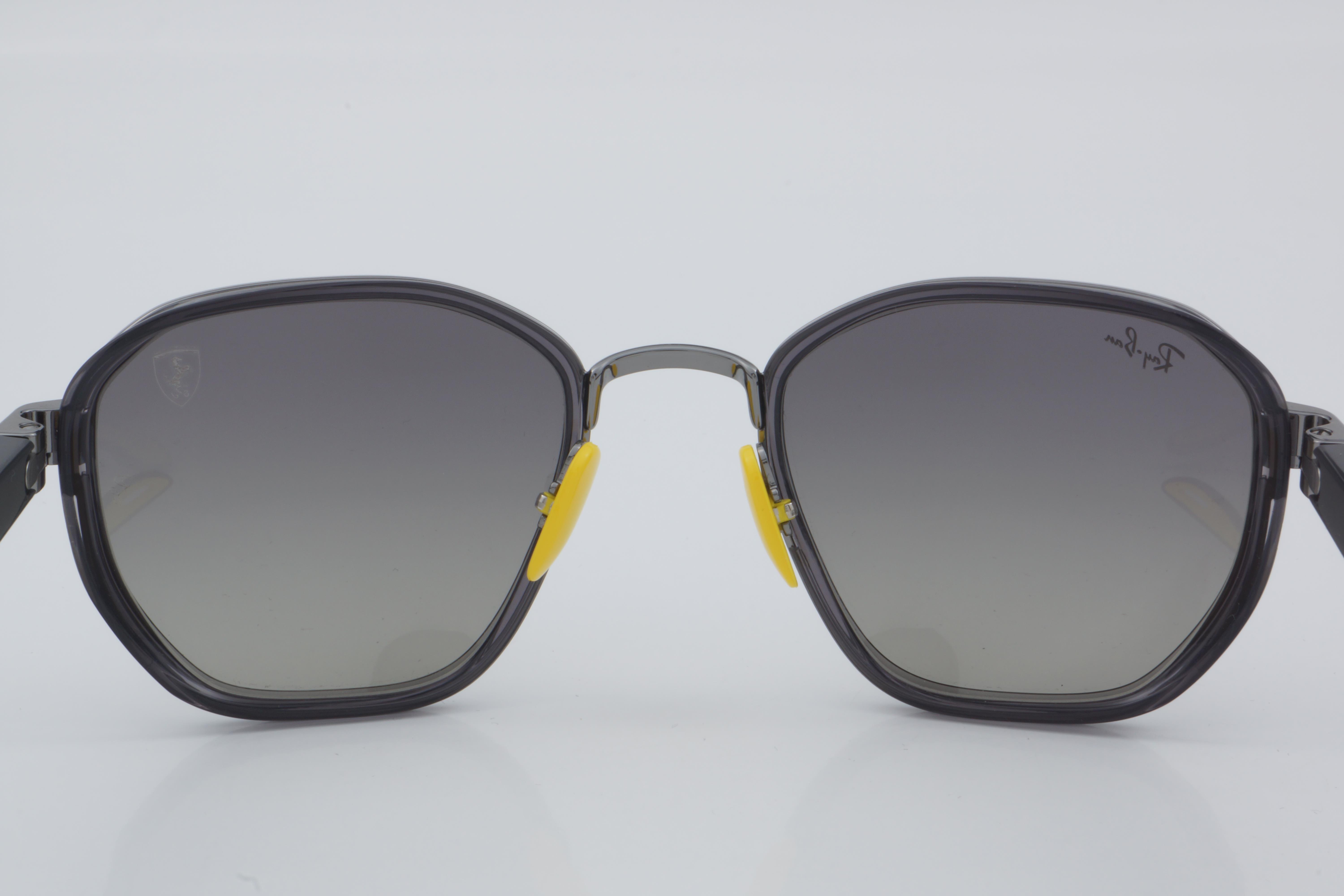 Ray-Ban RB 3674-M F030/11 51 - 01 Güneş Gözlüğü