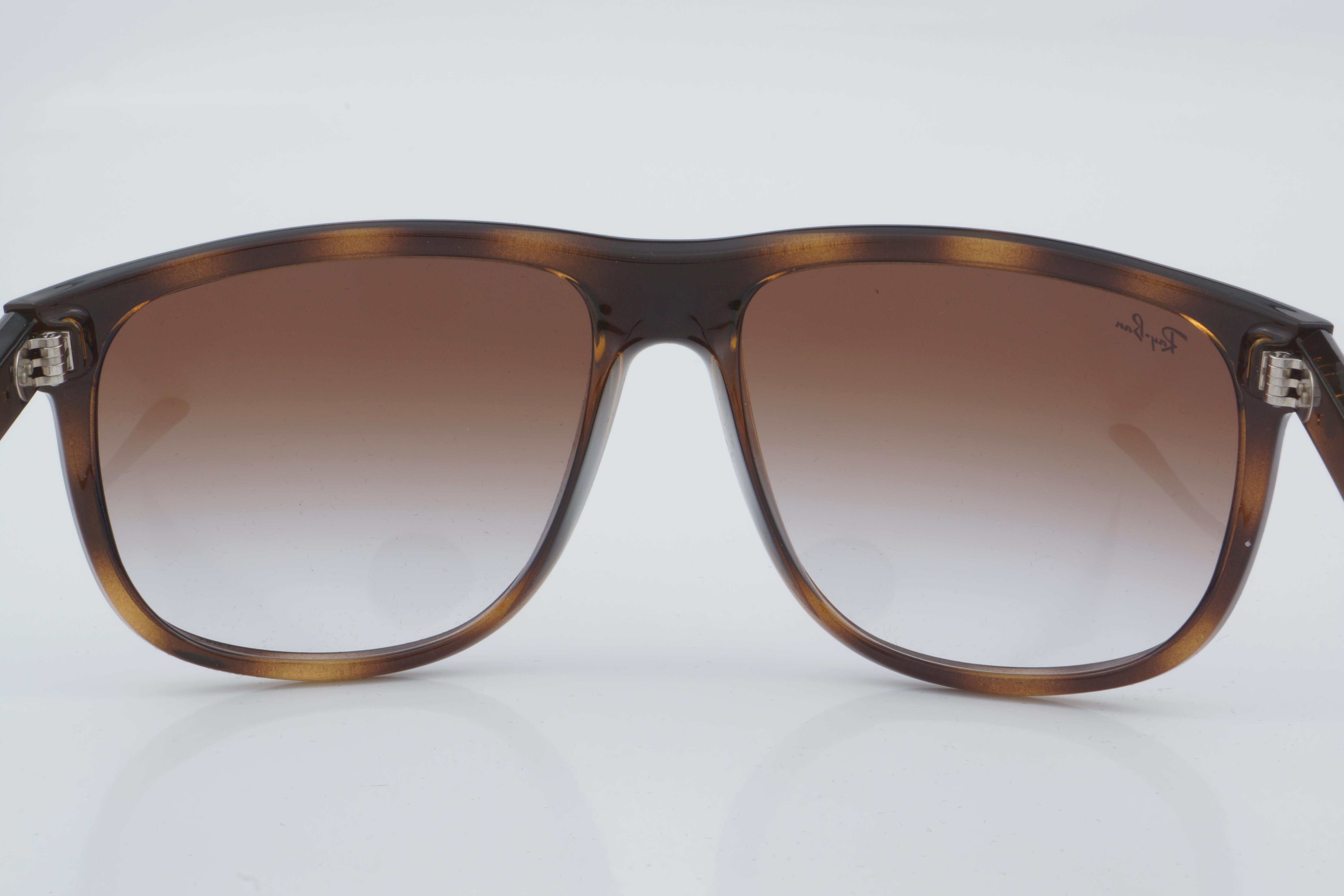 Ray-Ban RB 4147 710/51 60 - 01 Güneş Gözlüğü