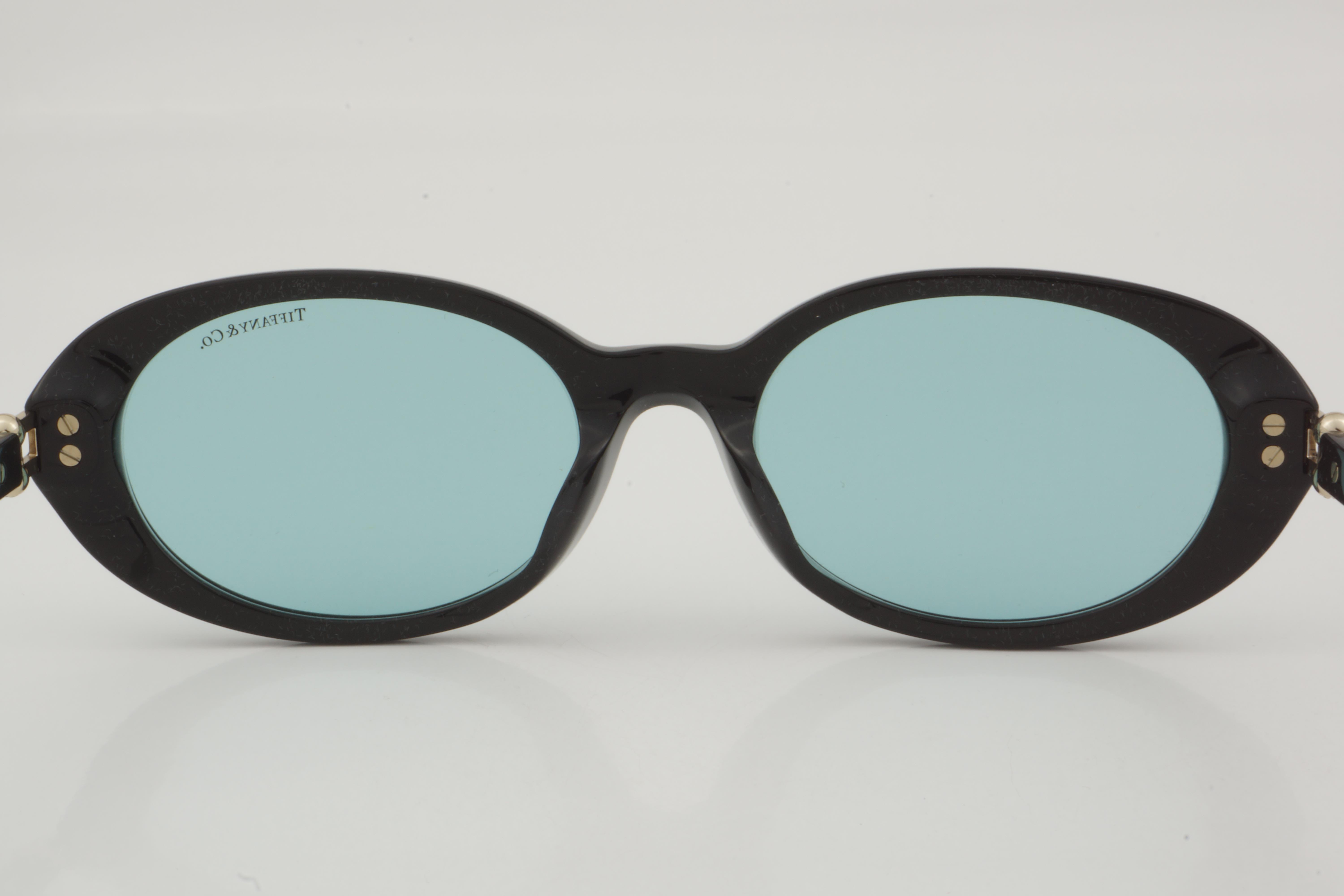 Tiffany & Co. TF 4242-D 8001/D9 54 - 01 Güneş Gözlüğü