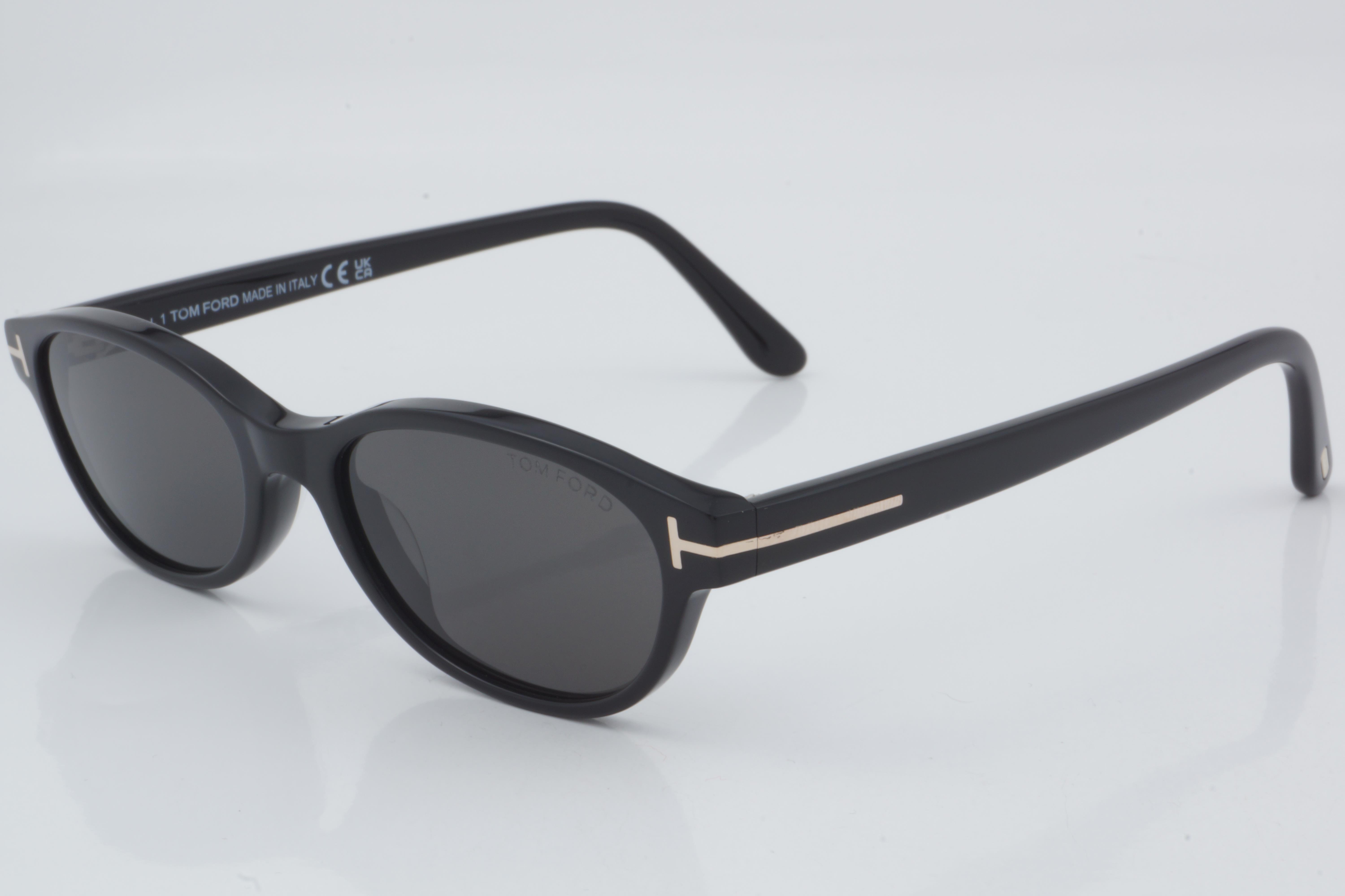 Tom Ford TF 1310 01A 52 - 01 Güneş Gözlüğü