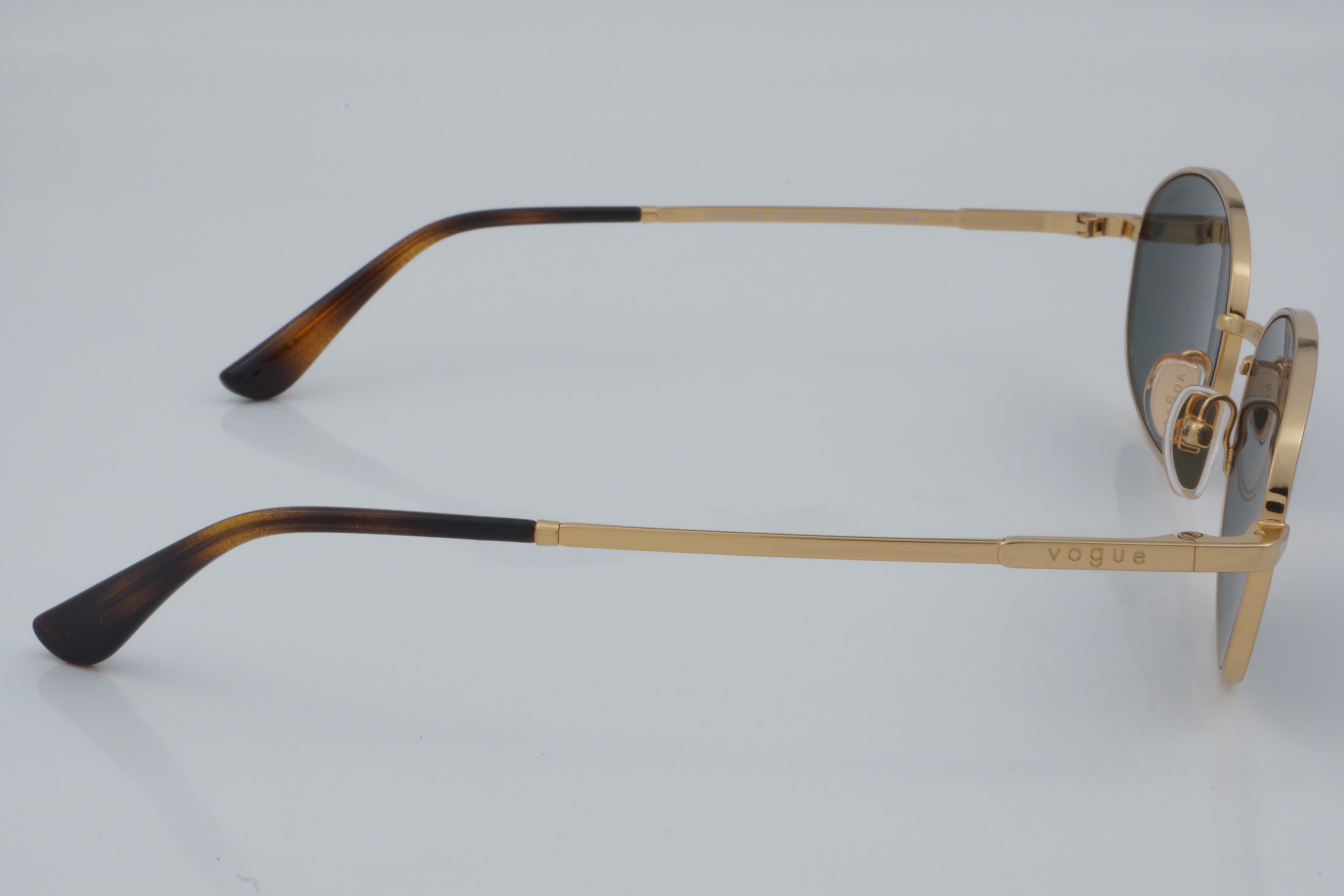 Vogue VO 4323-S 280/71 56 - 01 Güneş Gözlüğü