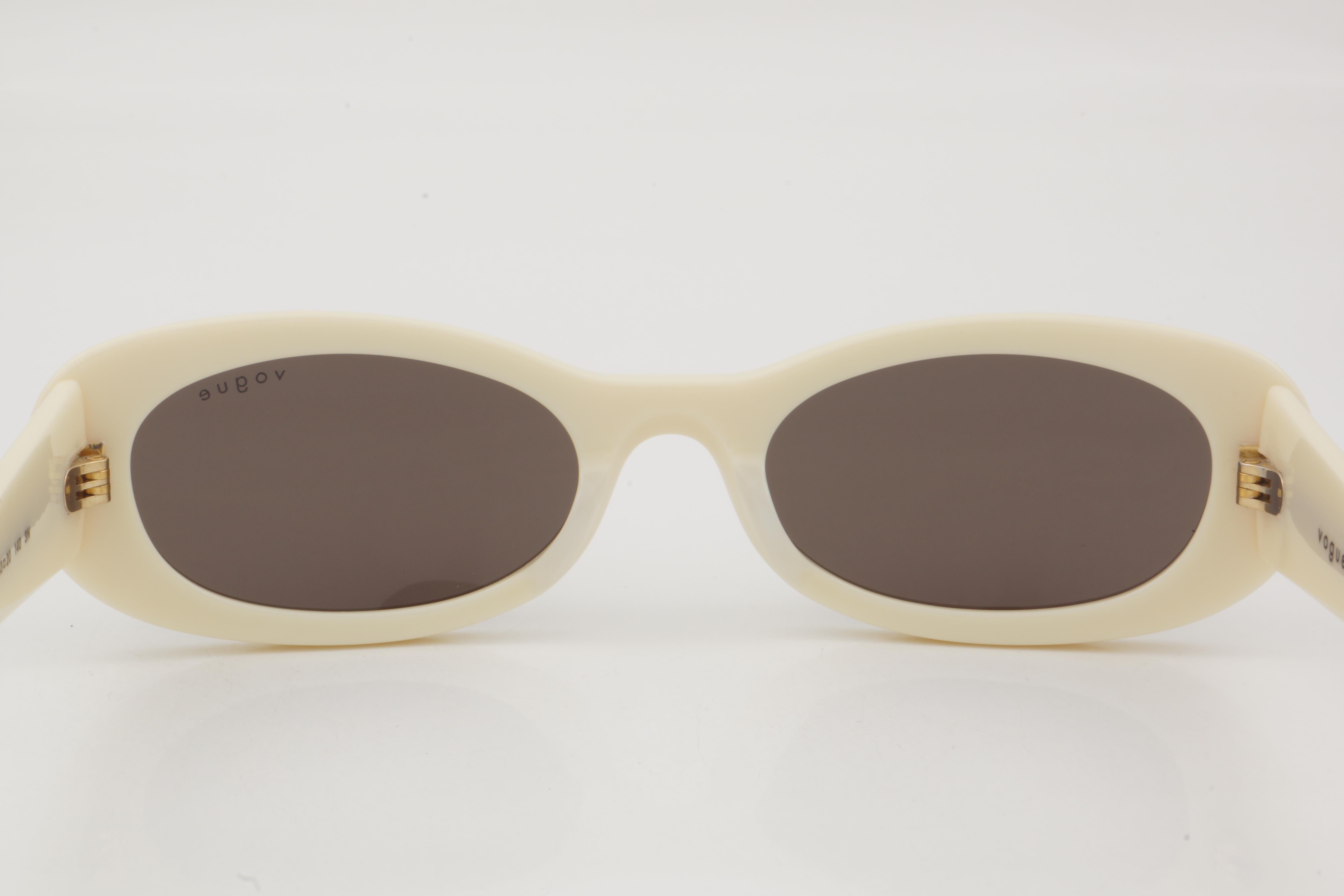 Vogue VO 5582-S 316773 53 - 01 Güneş Gözlüğü