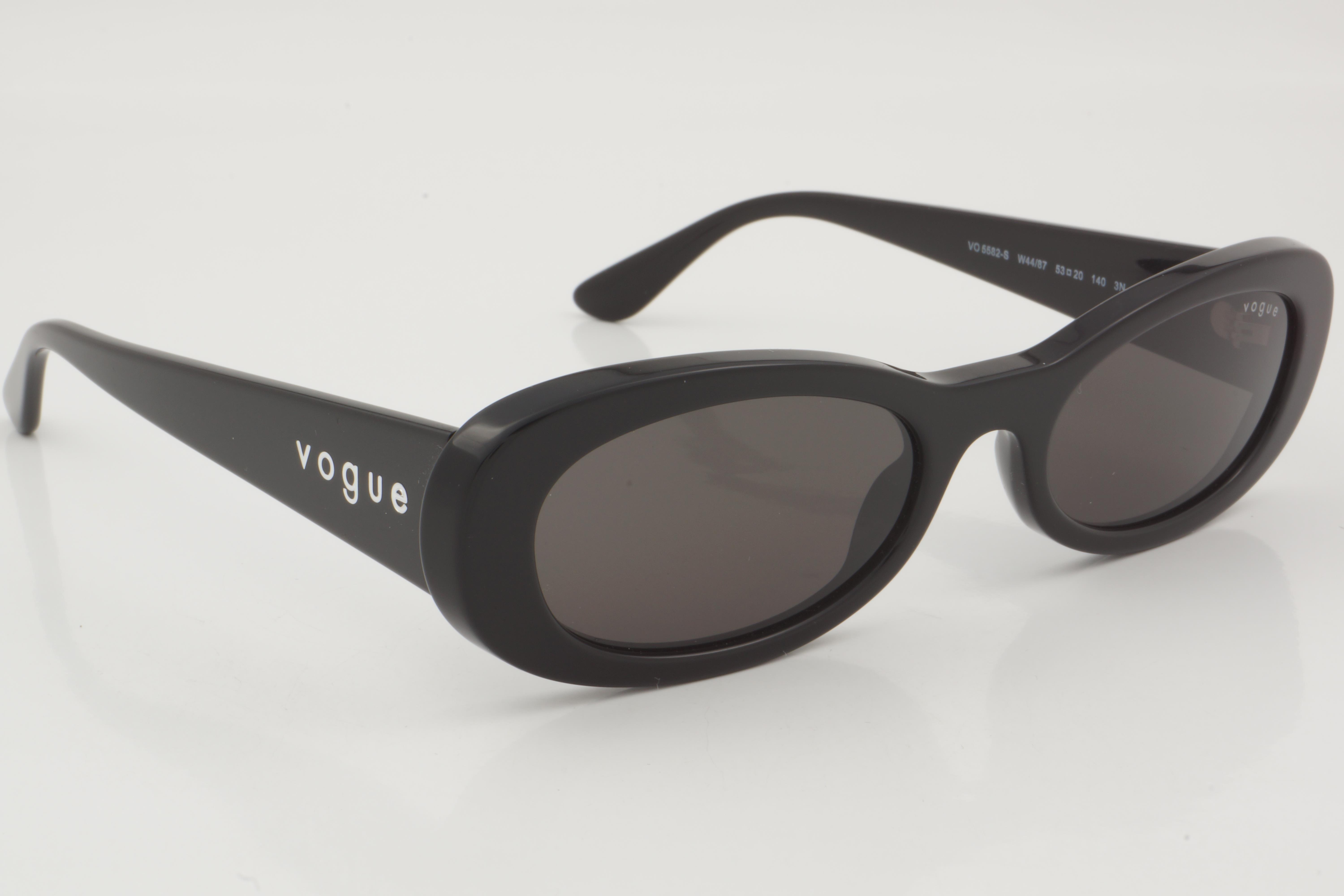 Vogue VO 5582-S W44/87 53 - 01 Güneş Gözlüğü