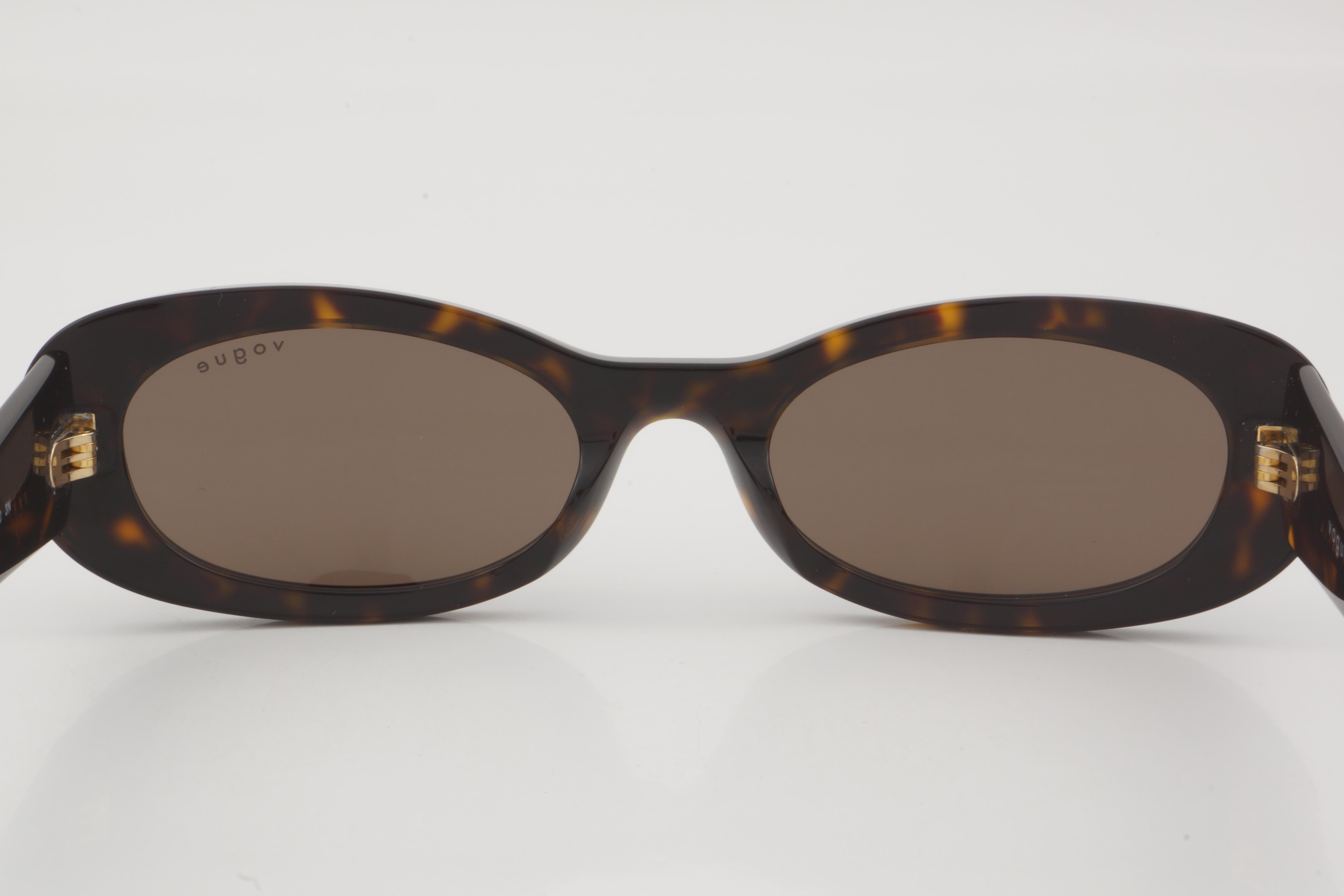 Vogue VO 5582-S W65673 53 - 01 Güneş Gözlüğü