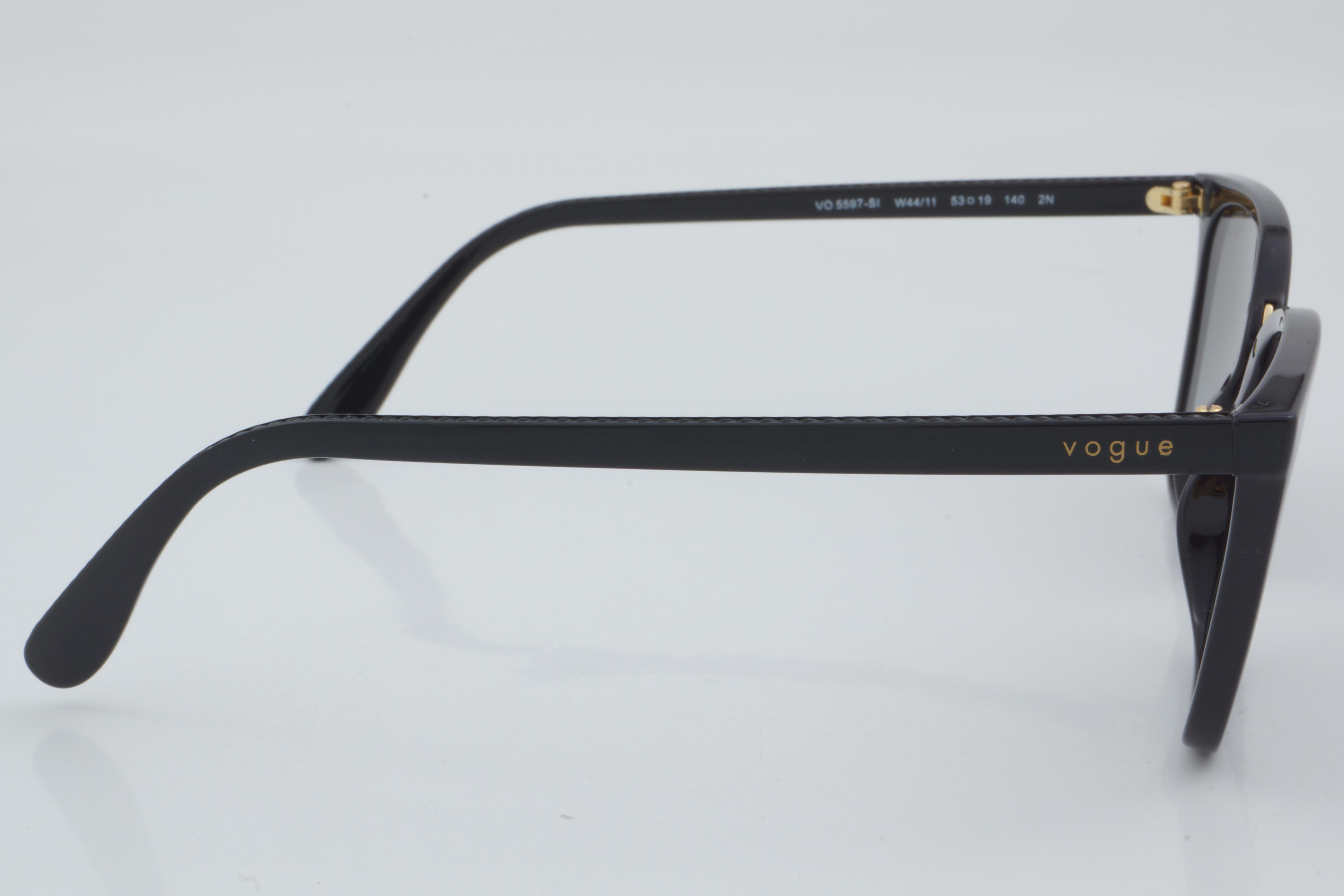 Vogue VO 5597-SI W44/11 53 - 01 Güneş Gözlüğü