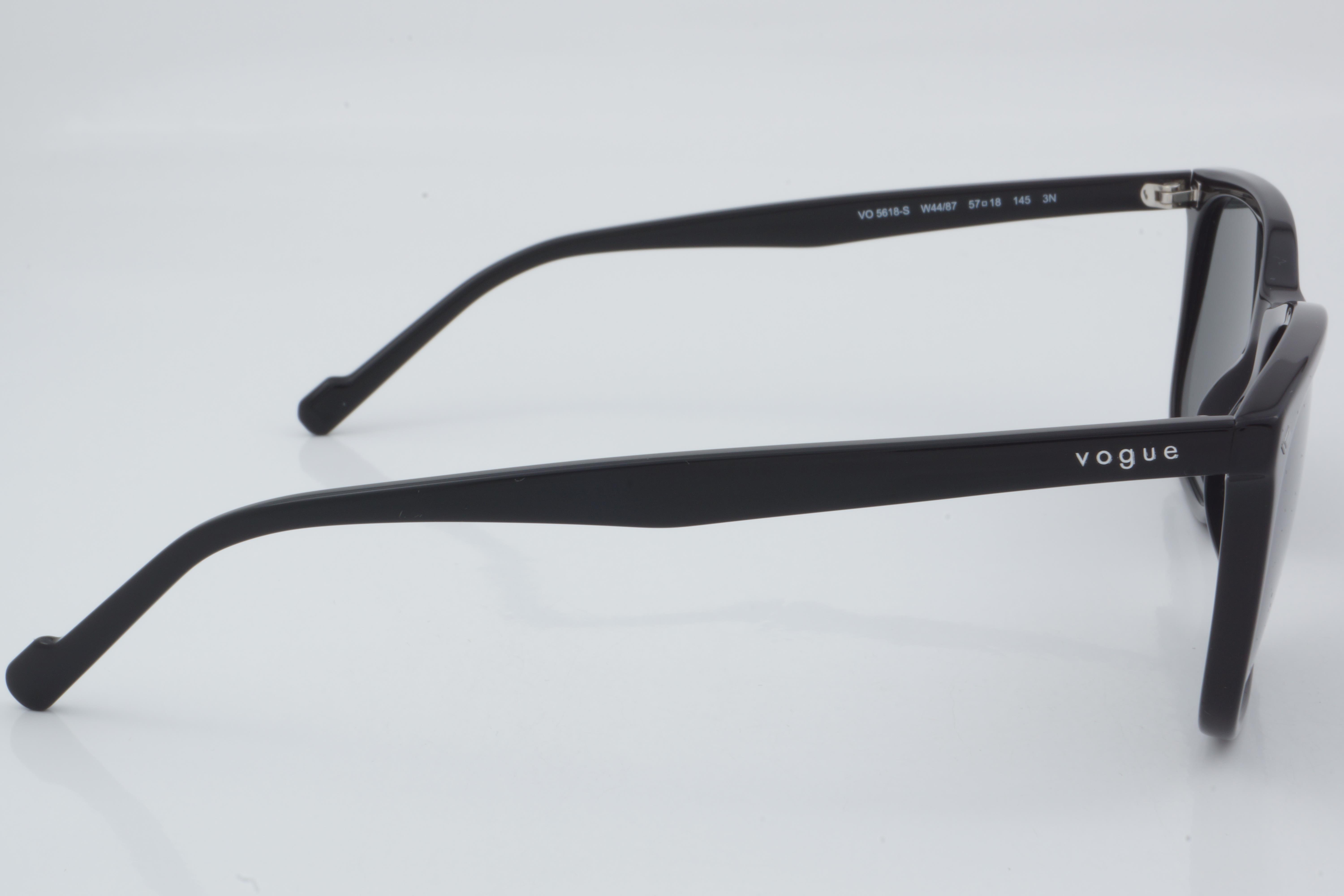 Vogue VO 5618-S W44/87 57 - 01 Güneş Gözlüğü