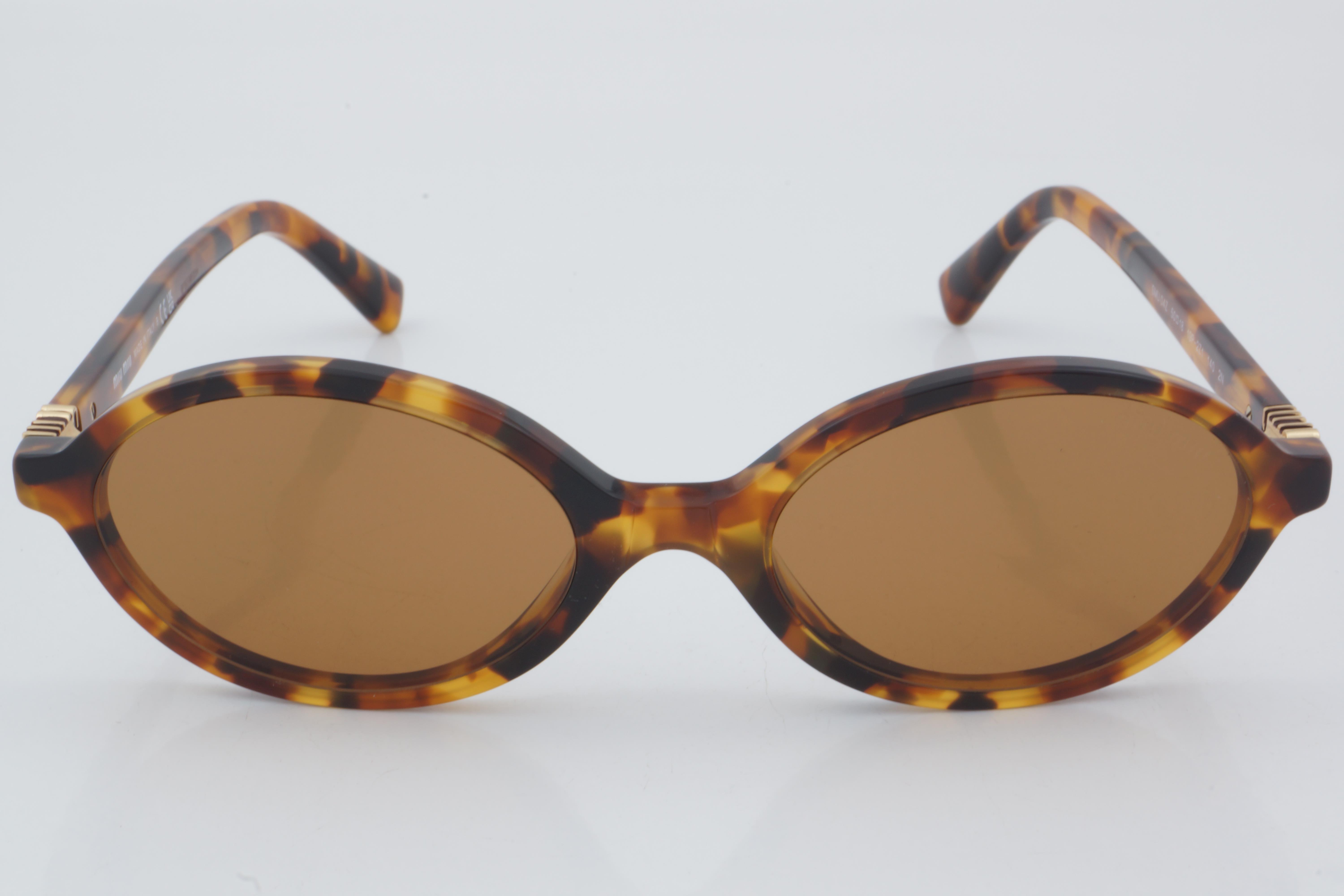 Miu Miu SMU 04Z 19P-2Z1 50 - 01 Güneş Gözlüğü