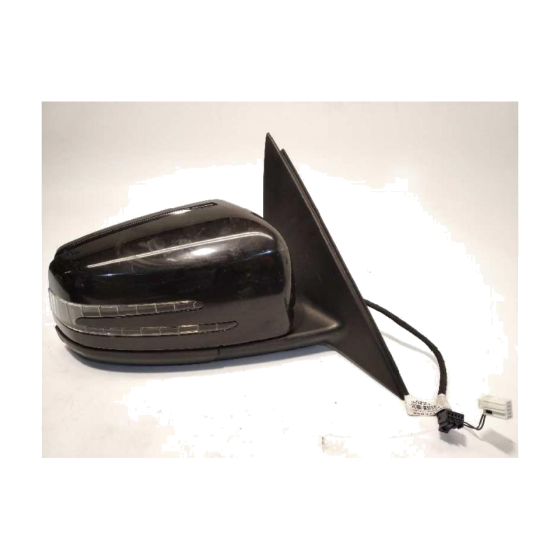 mercedes-benz-ayna-govdesi-219-3005117-ef8bcd.png