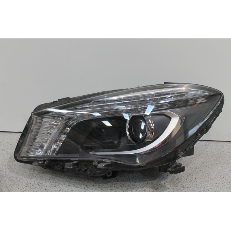 mercedes-benz-far-cami-117-sol-117-906--b43f-.png