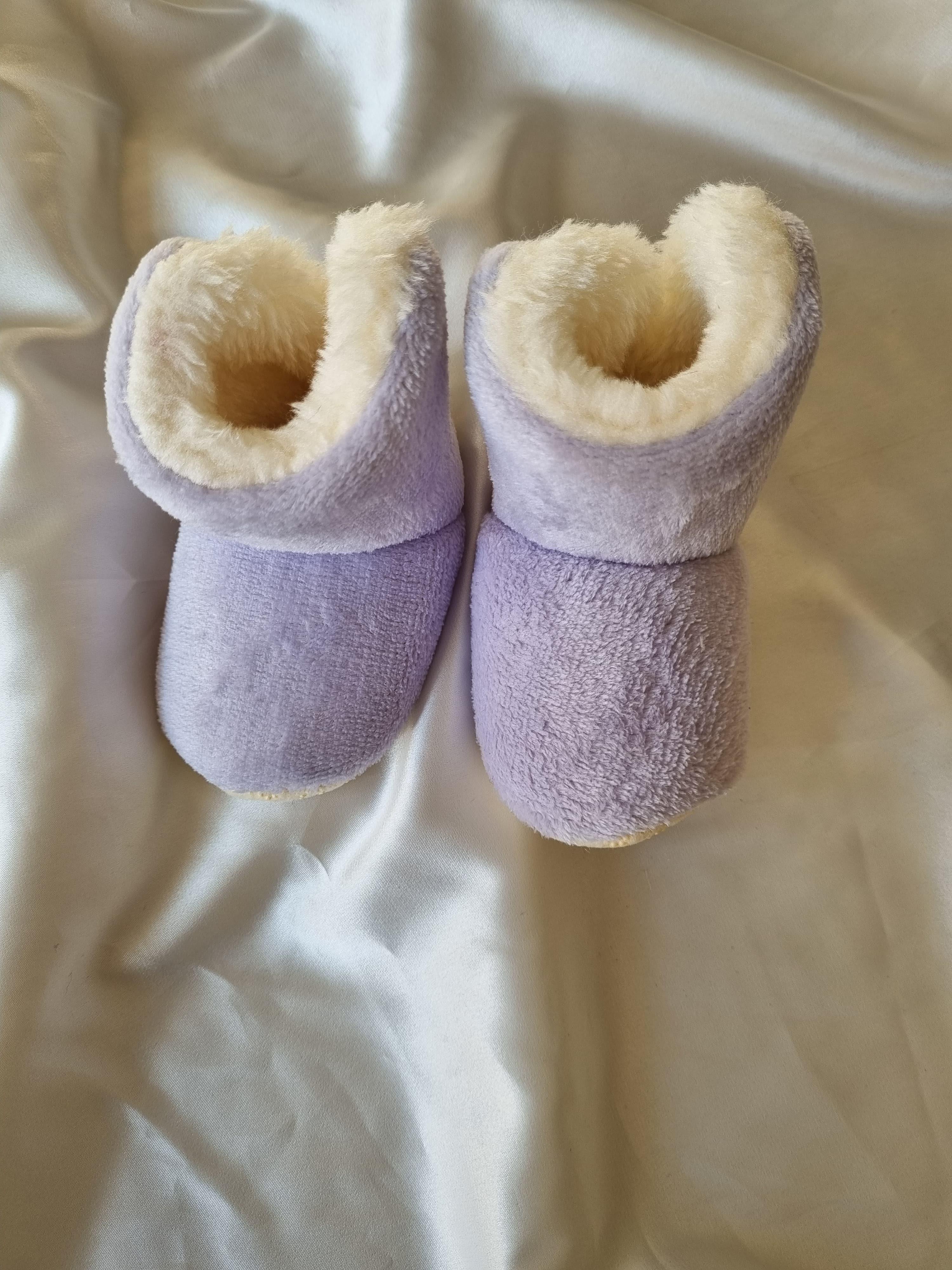 Peluş Bebek Tüylü Kaymaz Taban Patik 0-9 Ay Panduf