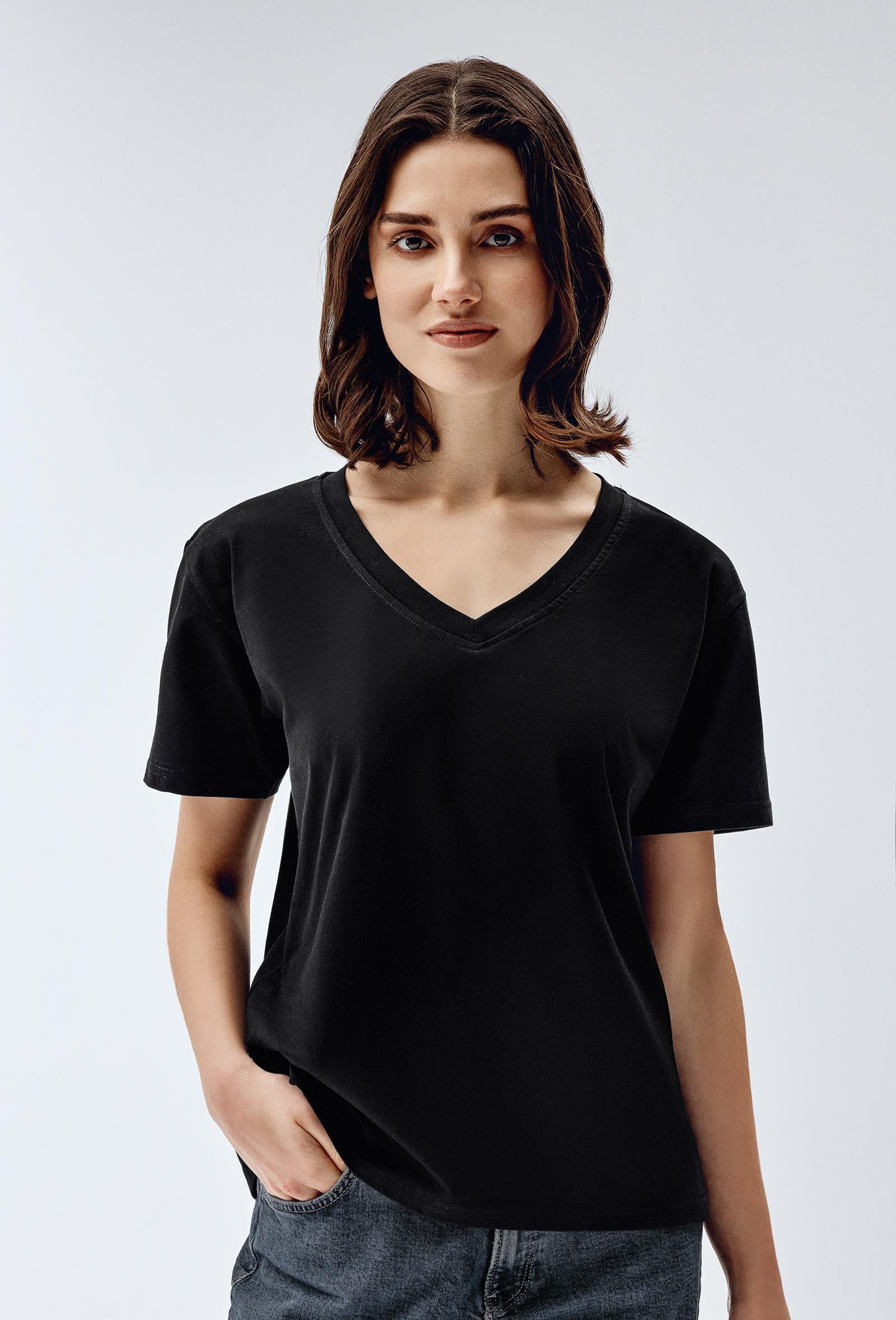 Brix Siyah Renk Kadın  V Yaka  T-Shirt