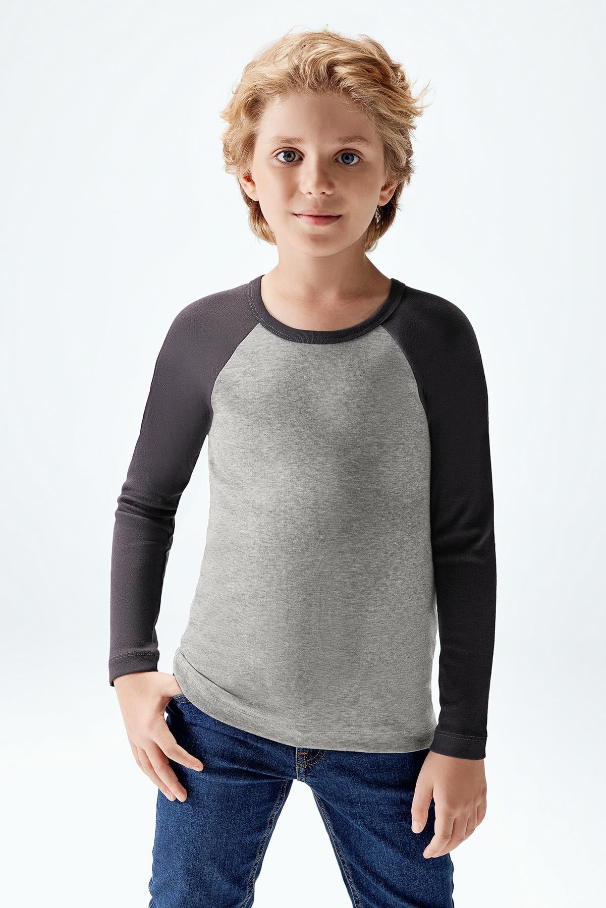 Erkek Çocuk Renk Bloklu Reglan Kol T-shirt